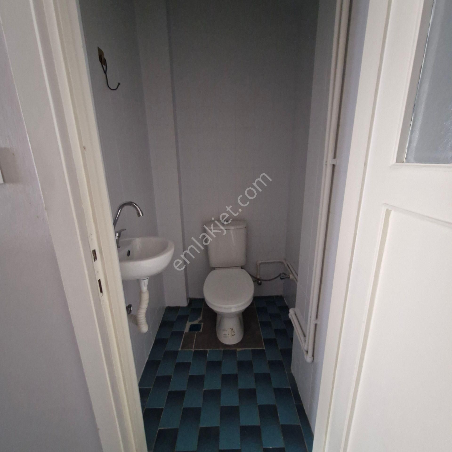 Akşenden Fatih Çapa Seyyidömer Alişirnevai Sokakta 4.son Kat 2+1 95m² Kiralık Daire - Görsel 33