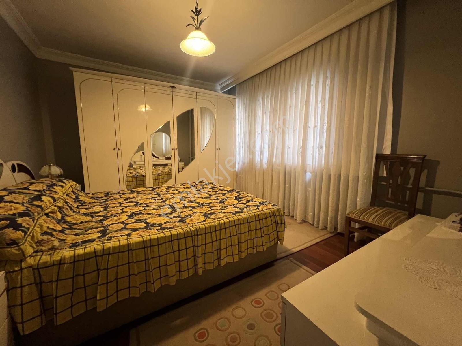 Çengelköy Ata 2 Sitesinde 3+1 Eşyalı Kiralık Köşe Daire - Görsel 35