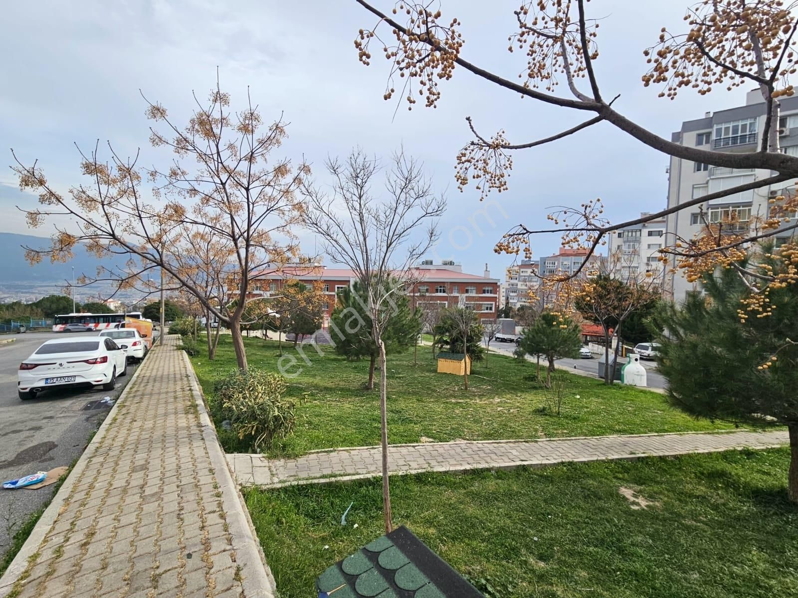 Bornova Evka4 Mah'de Sıfır Tadilatlı Kiralık 2+1 Daire - Görsel 2