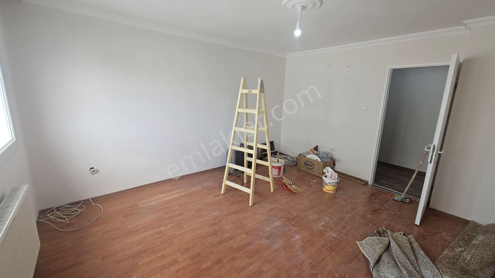 Bornova Evka4 Mah'de Sıfır Tadilatlı Kiralık 2+1 Daire - Görsel 19