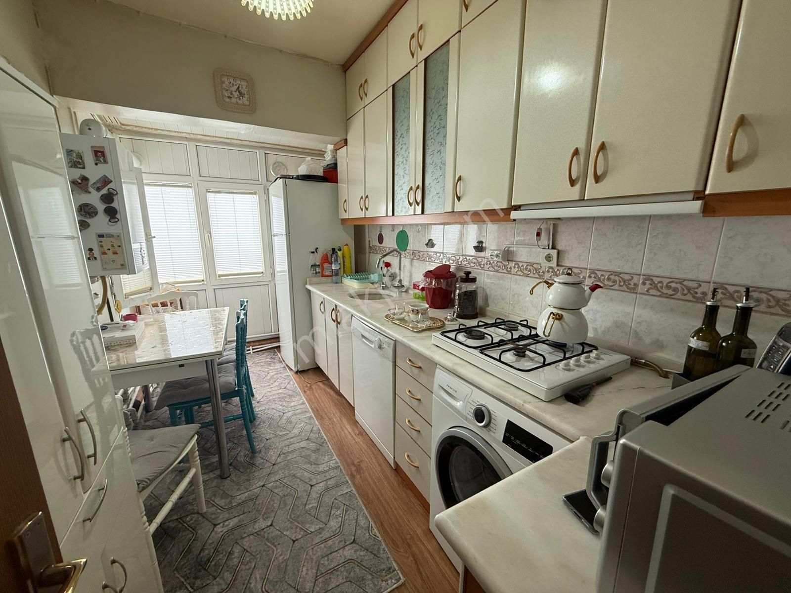 Çiçekli Mahallesi'nde Katta Ön Cephe 3+1 Daire!