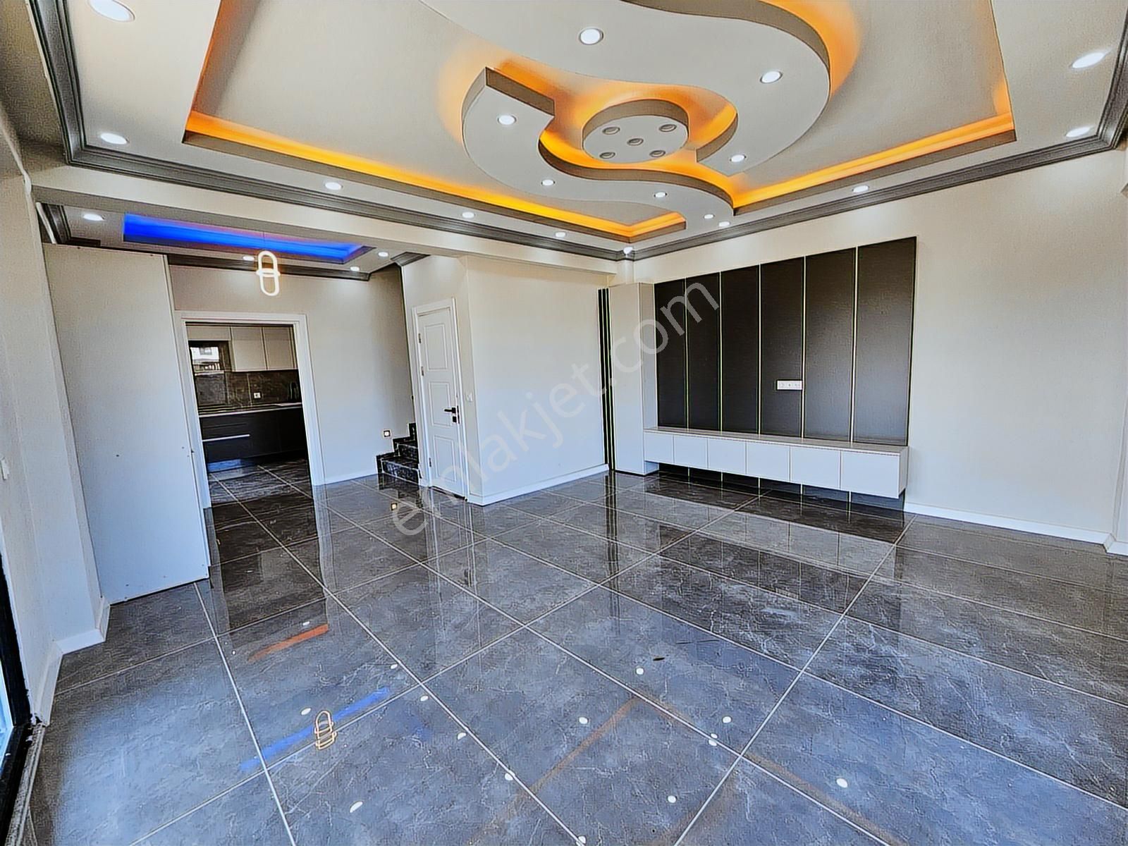 Denizden 4+1 Havuzlu , Ayrı Mutfaklı Lüks Villa-tanıtım Videolu - Görsel 4