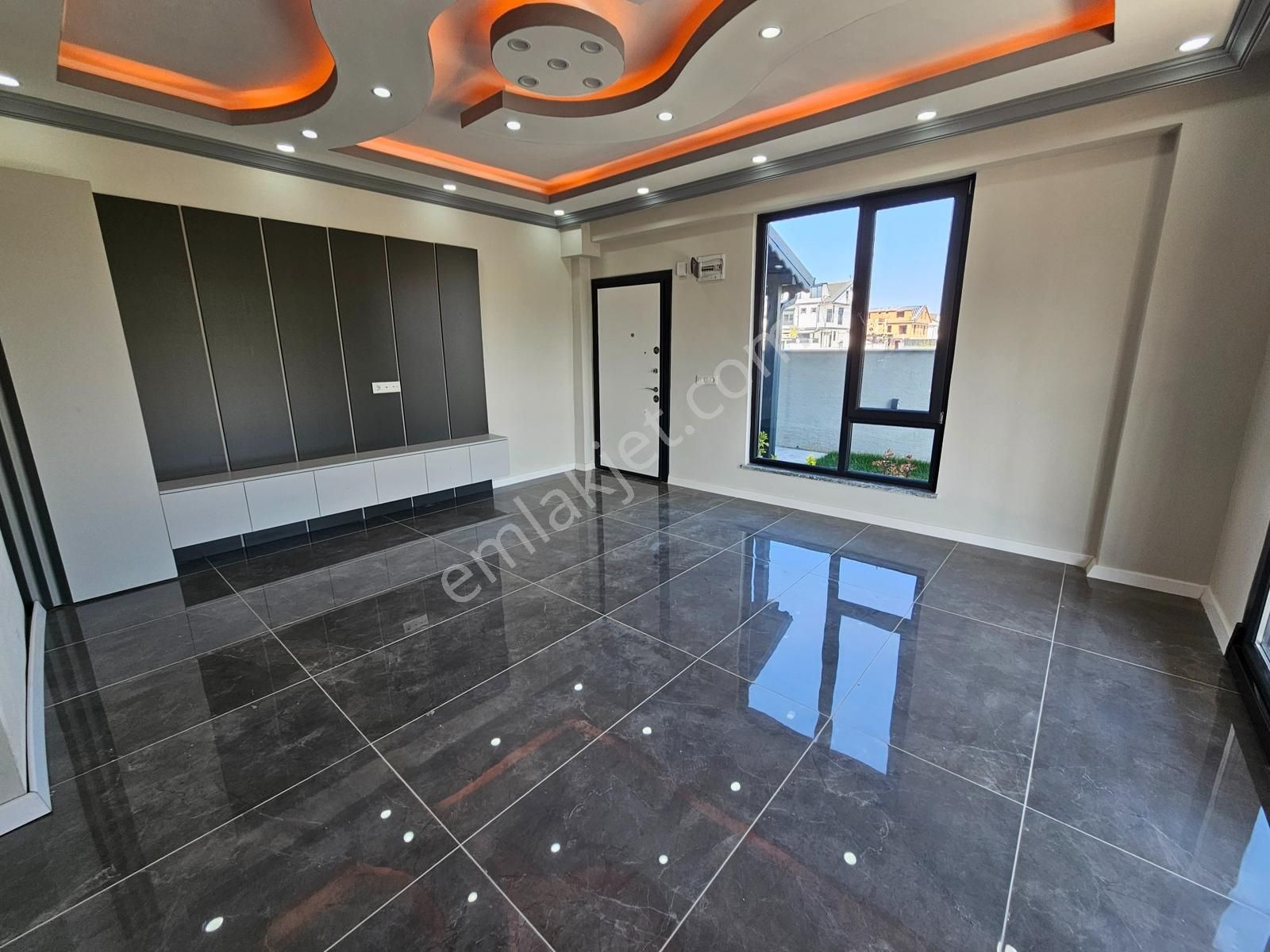 Denizden 4+1 Havuzlu , Ayrı Mutfaklı Lüks Villa-tanıtım Videolu - Görsel 33