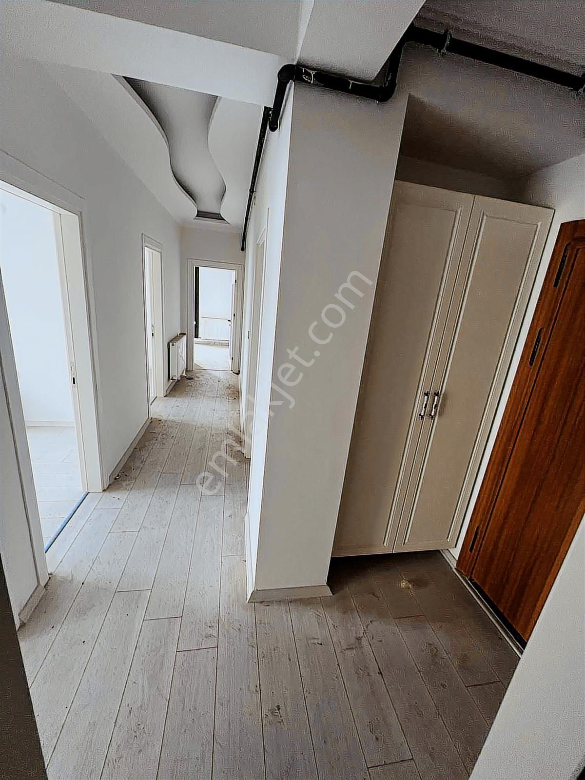 Menemen İsmet İnönüde Satılık 3+1 - Görsel 3