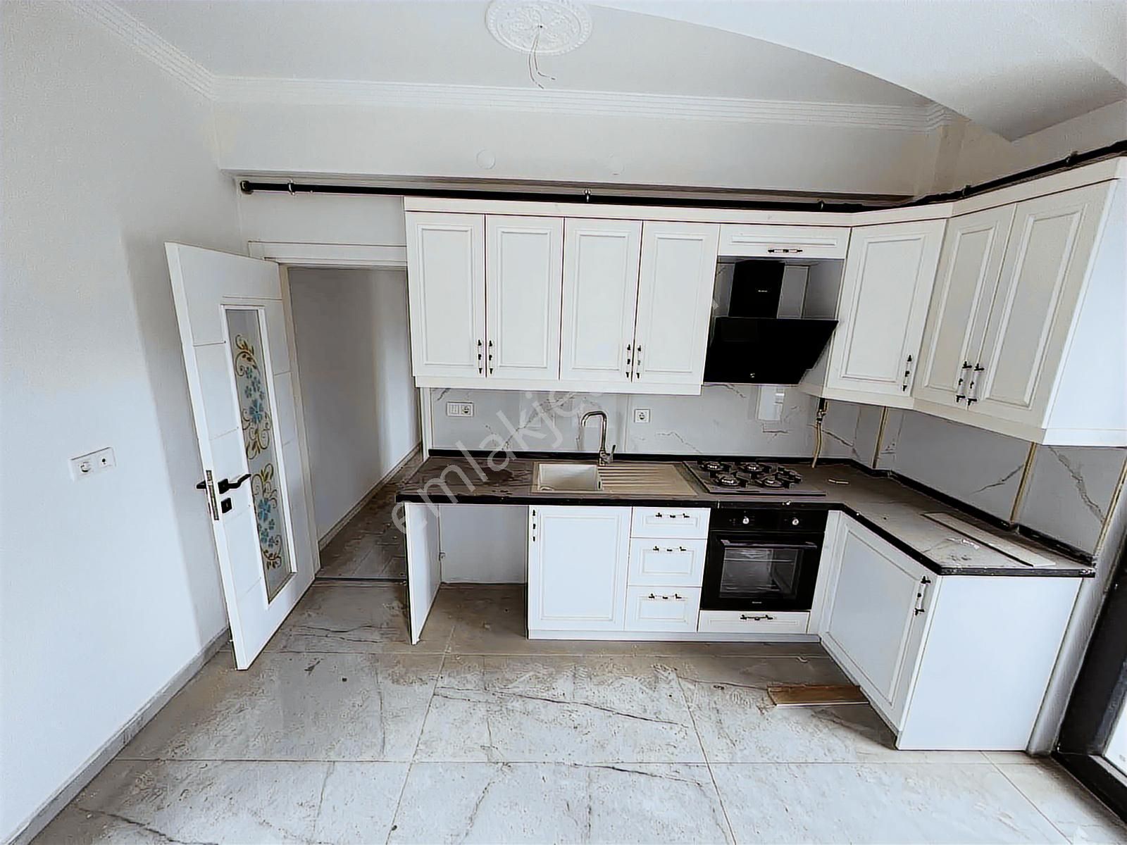 Menemen İsmet İnönüde Satılık 3+1 - Görsel 5