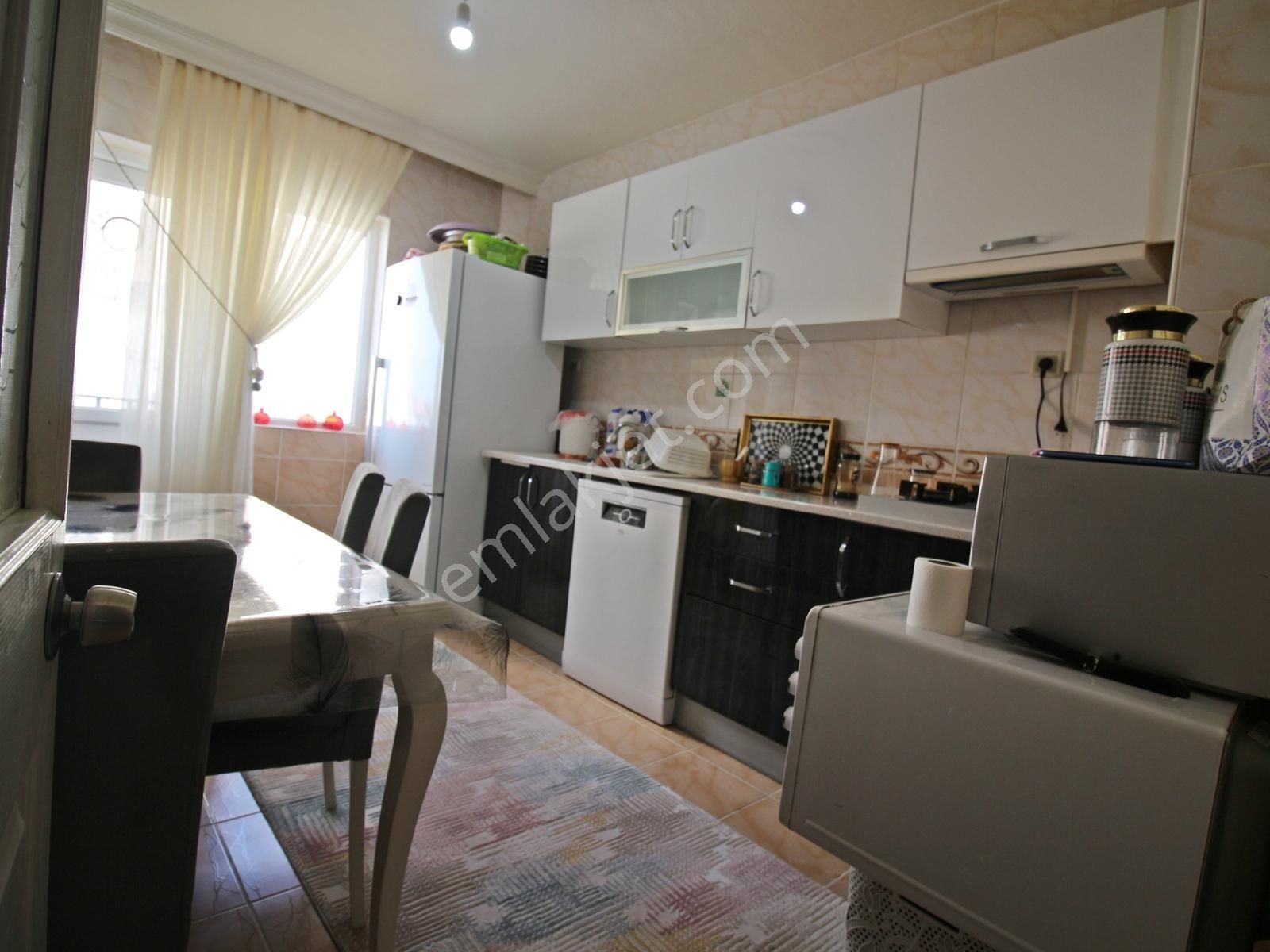 Atilla Eşer Cd. Yanı 3+1 Katta 135 M2 Komple Ön Cephe Köşe Daire - Görsel 2