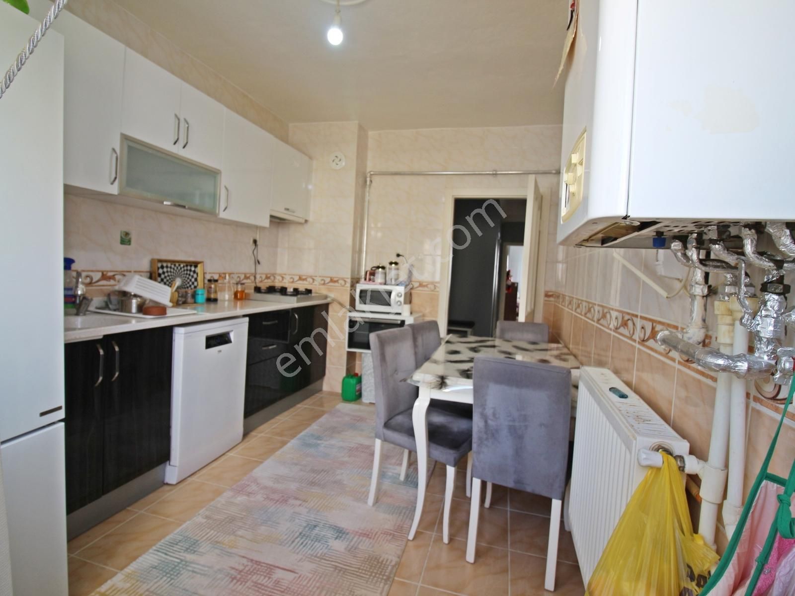 Atilla Eşer Cd. Yanı 3+1 Katta 135 M2 Komple Ön Cephe Köşe Daire - Görsel 3