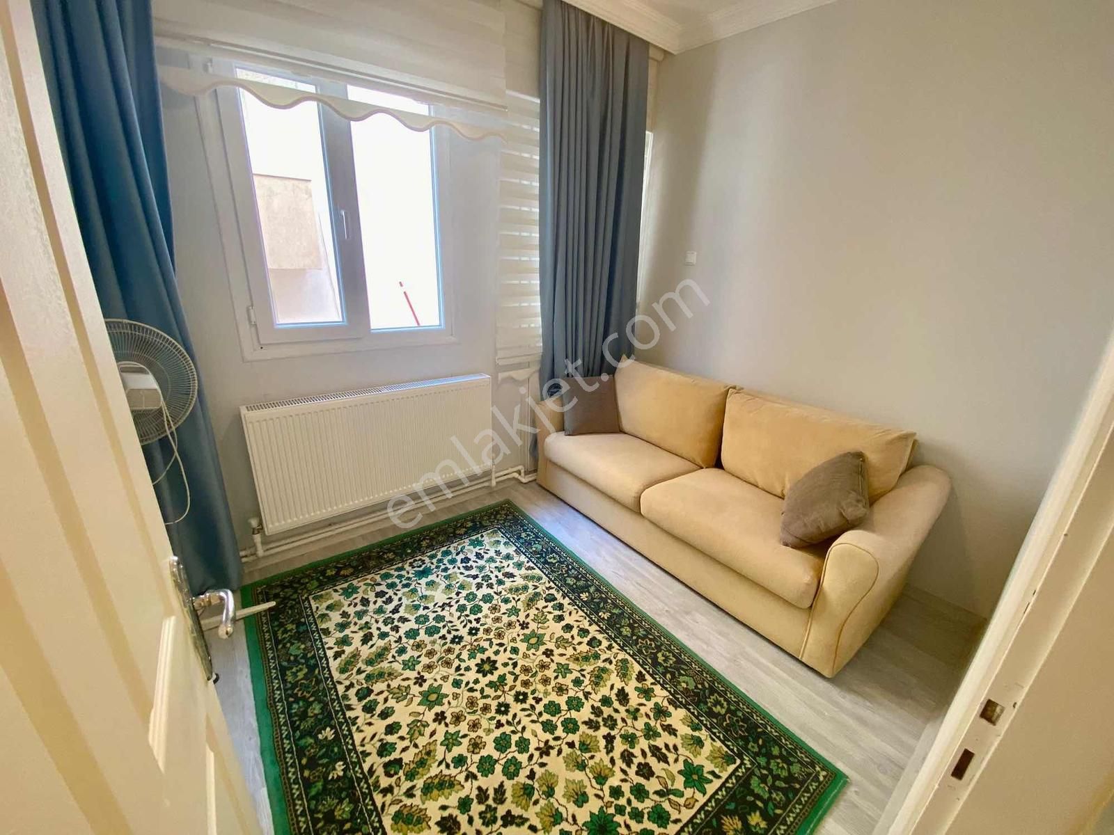 Kuşadası Merkezde Doğalgazlı Ayrı Mutfak 2+1 Satılık Daire - Görsel 3