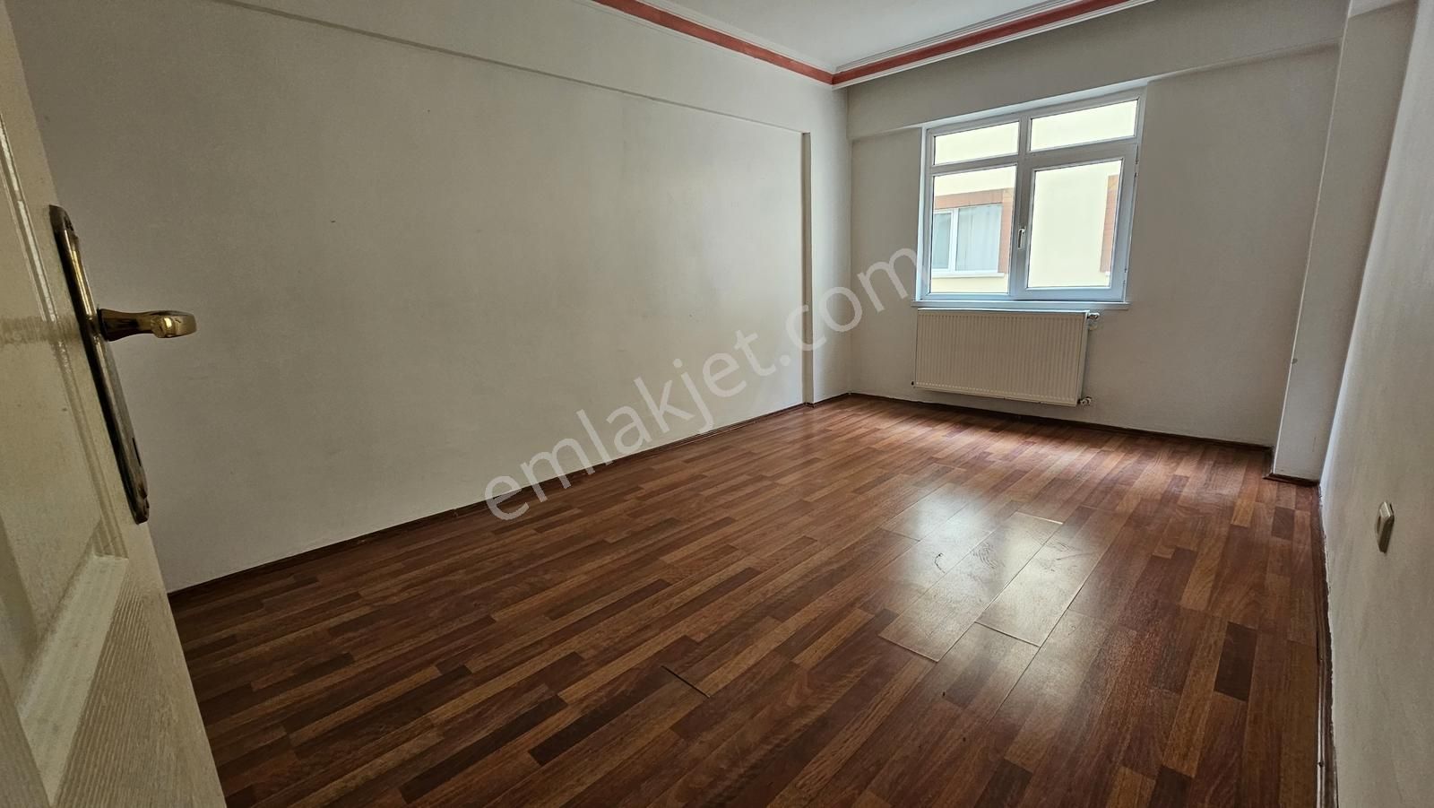 Etimesgut Merkez'de Ara Kat 3+1 110m2 Kiralık Daire - Görsel 2