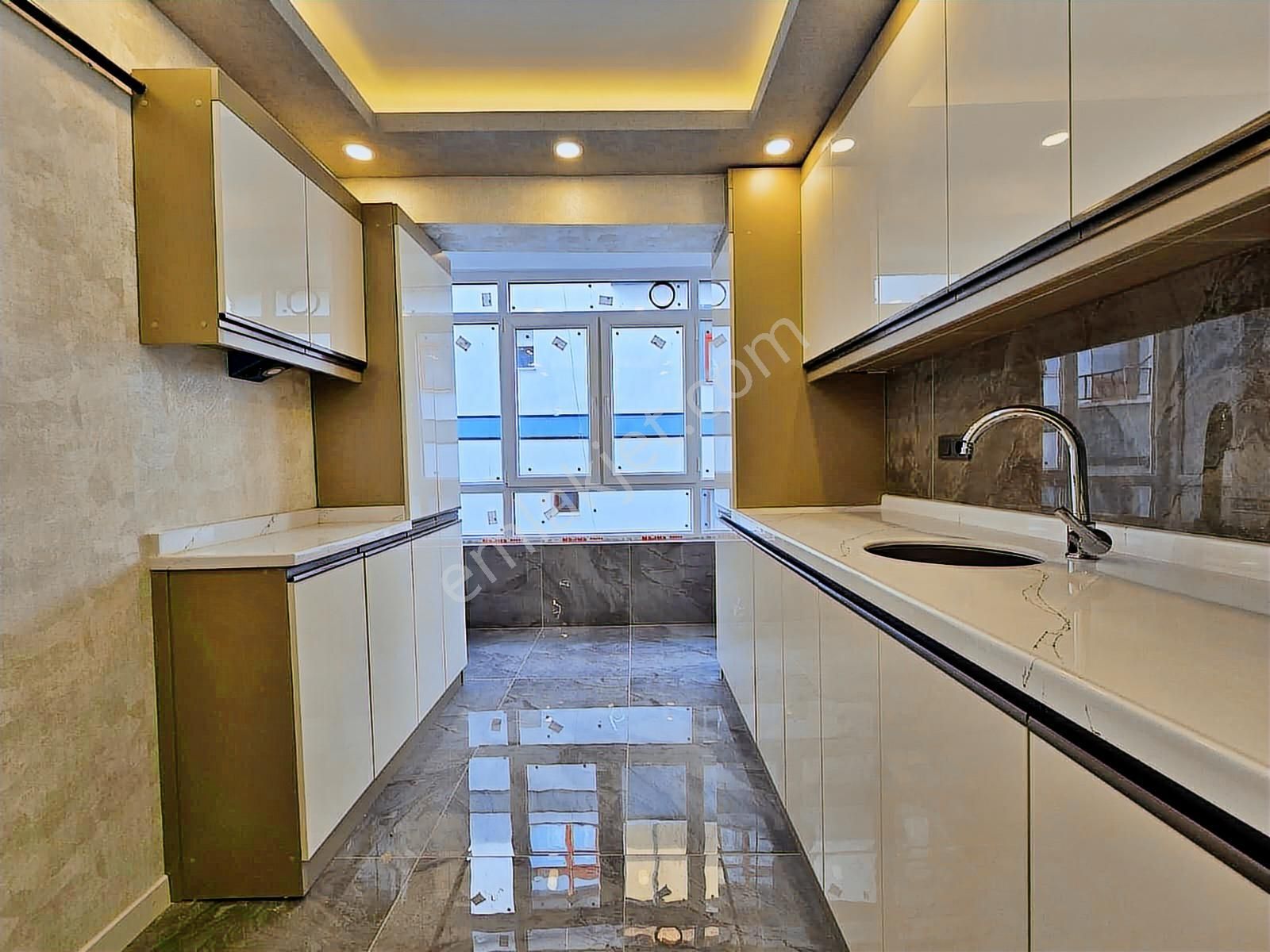 Ahimesut Bulvarı Yanı 3+1 Ara Katta Ful Yapılı Ultra Lüks Daire