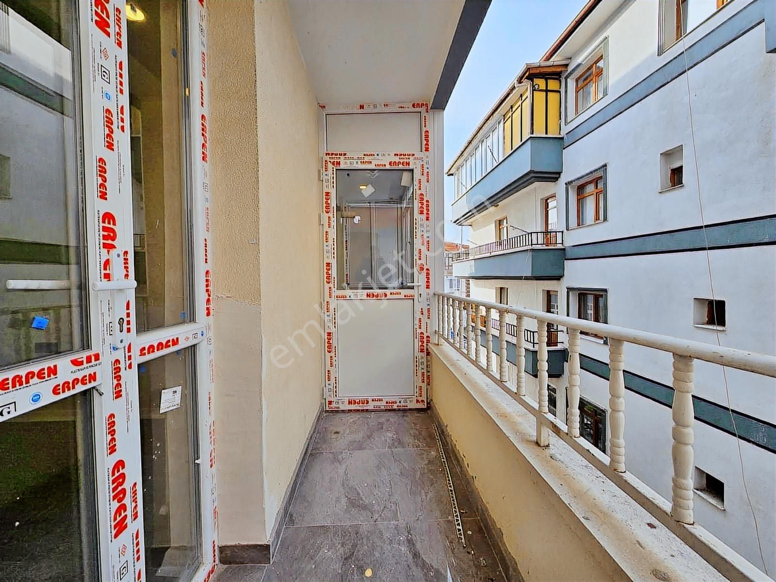 Ahimesut Bulvarı Yanı 3+1 Ara Katta Ful Yapılı Ultra Lüks Daire - Görsel 11