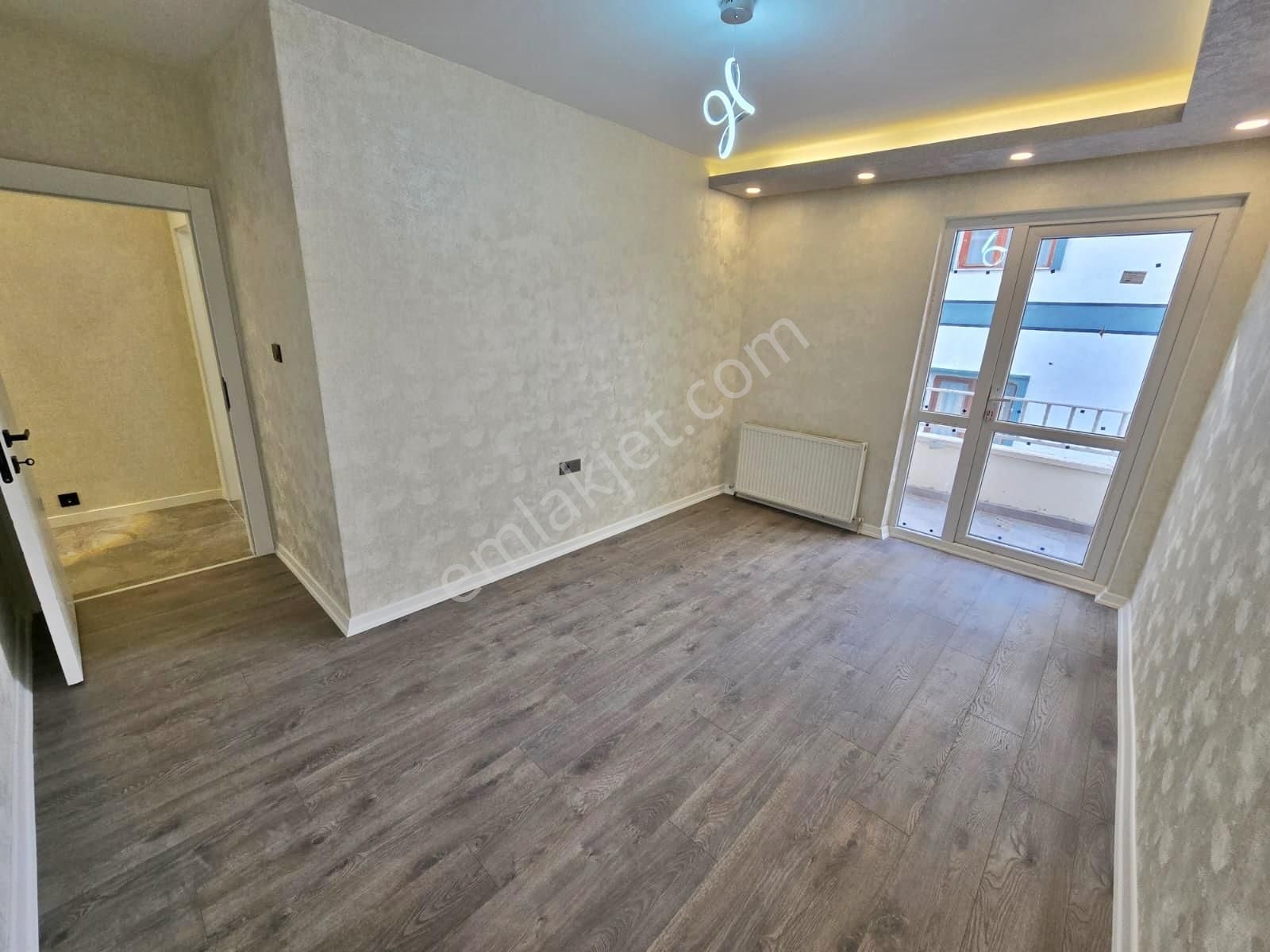 Ahimesut Bulvarı Yanı 3+1 Ara Katta Ful Yapılı Ultra Lüks Daire - Görsel 19