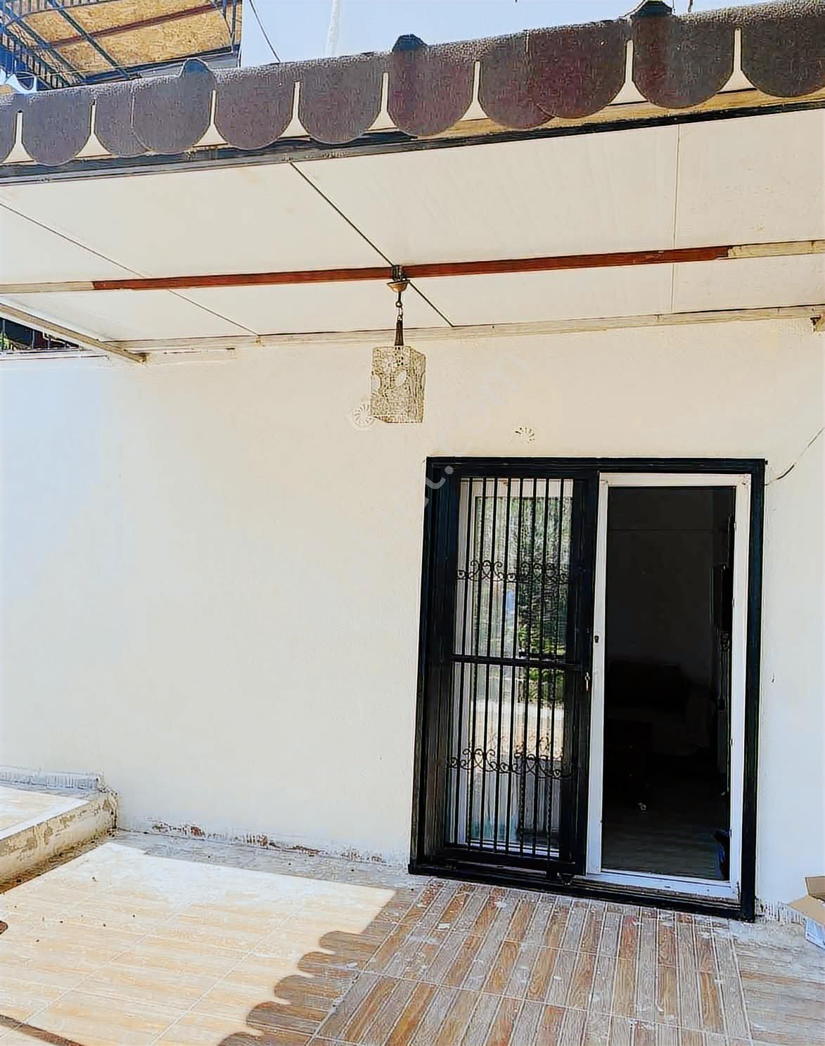 Kuşadası Yılancı Burnu Mevkii 3+2 Köşe Bahçeli Satılık Villa - Görsel 11