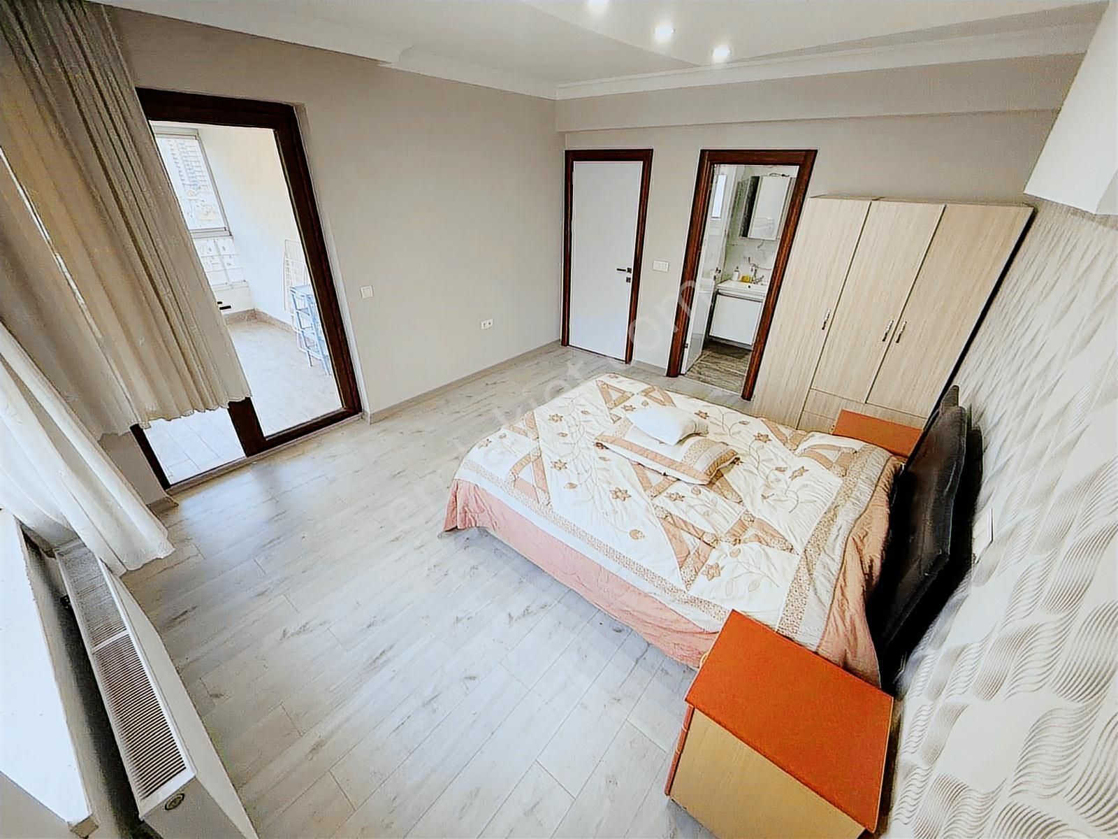 Beyaz'dan Muhteşem Genişlikte Teras Balkonlu 4+1 - Görsel 10