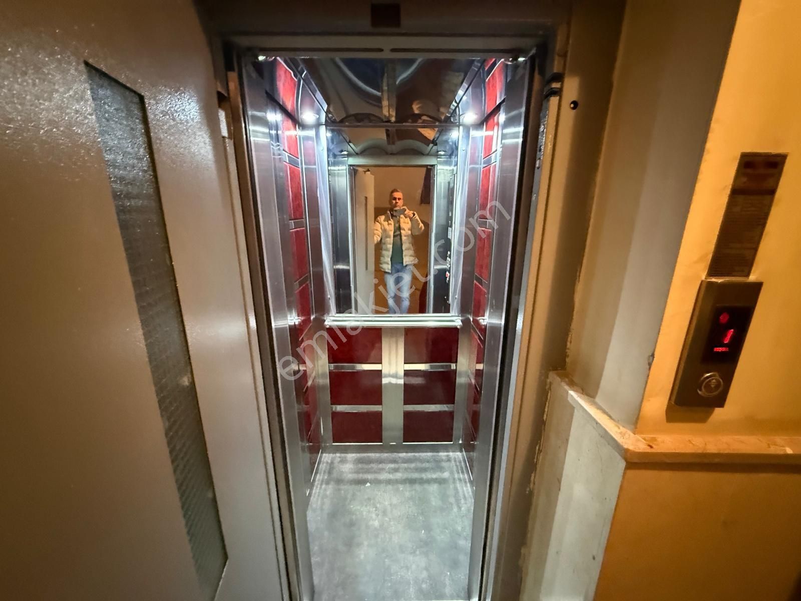 Beyaz'dan Esertepe Ara Kat Veteriner Yakını 3+1 Fırsat Dairesi - Görsel 12