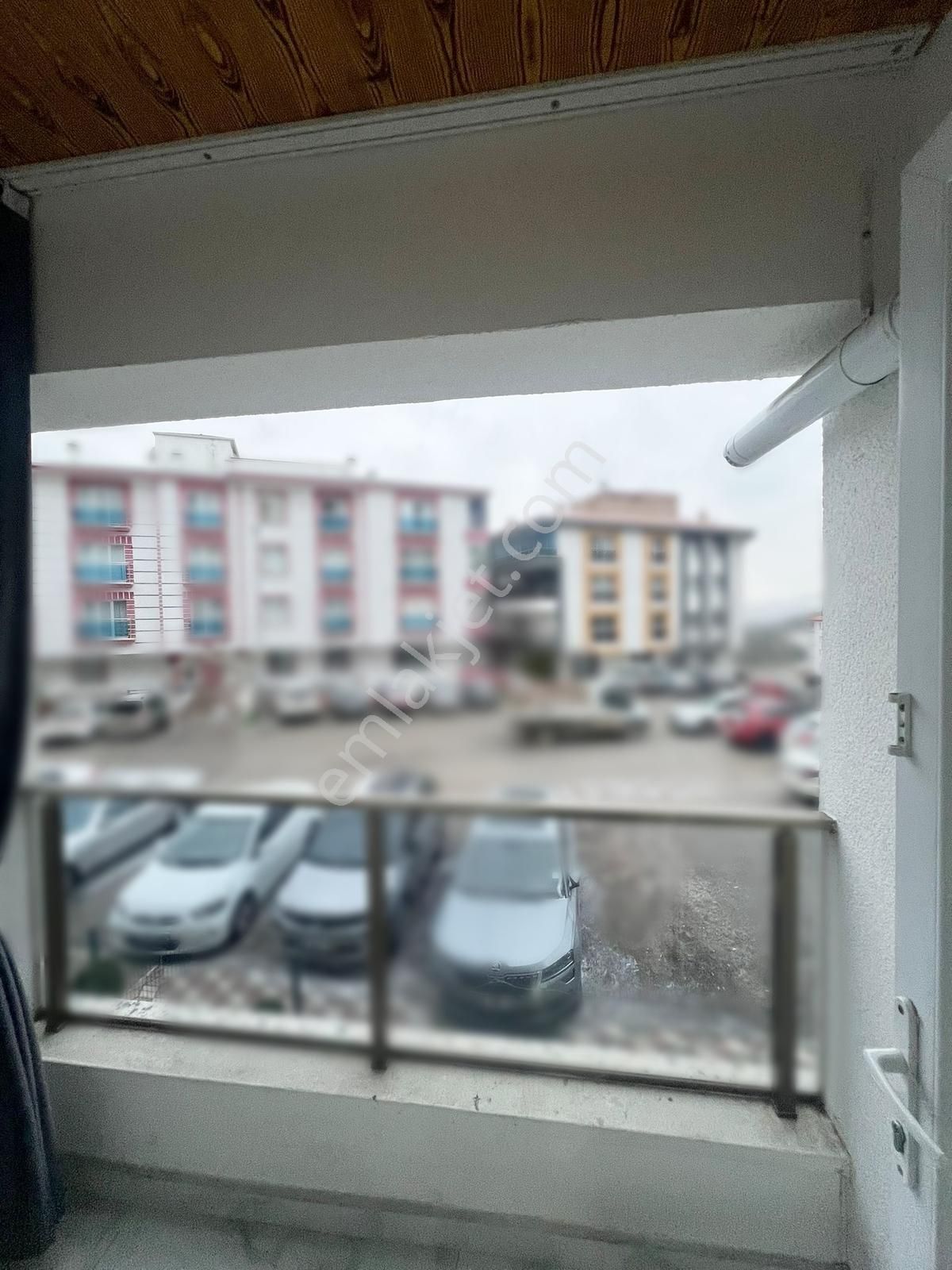 Beyaz'dan Karakeçili Cadde Yakını 3+1 Fırsat Dairesi - Görsel 21