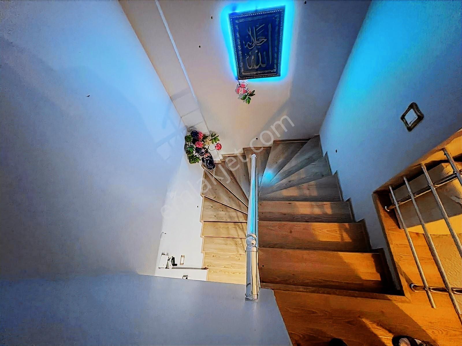 Beyaz'dan Erdinç Cadde Yakını 5+1 Muhteşem Manzaralı - Görsel 15