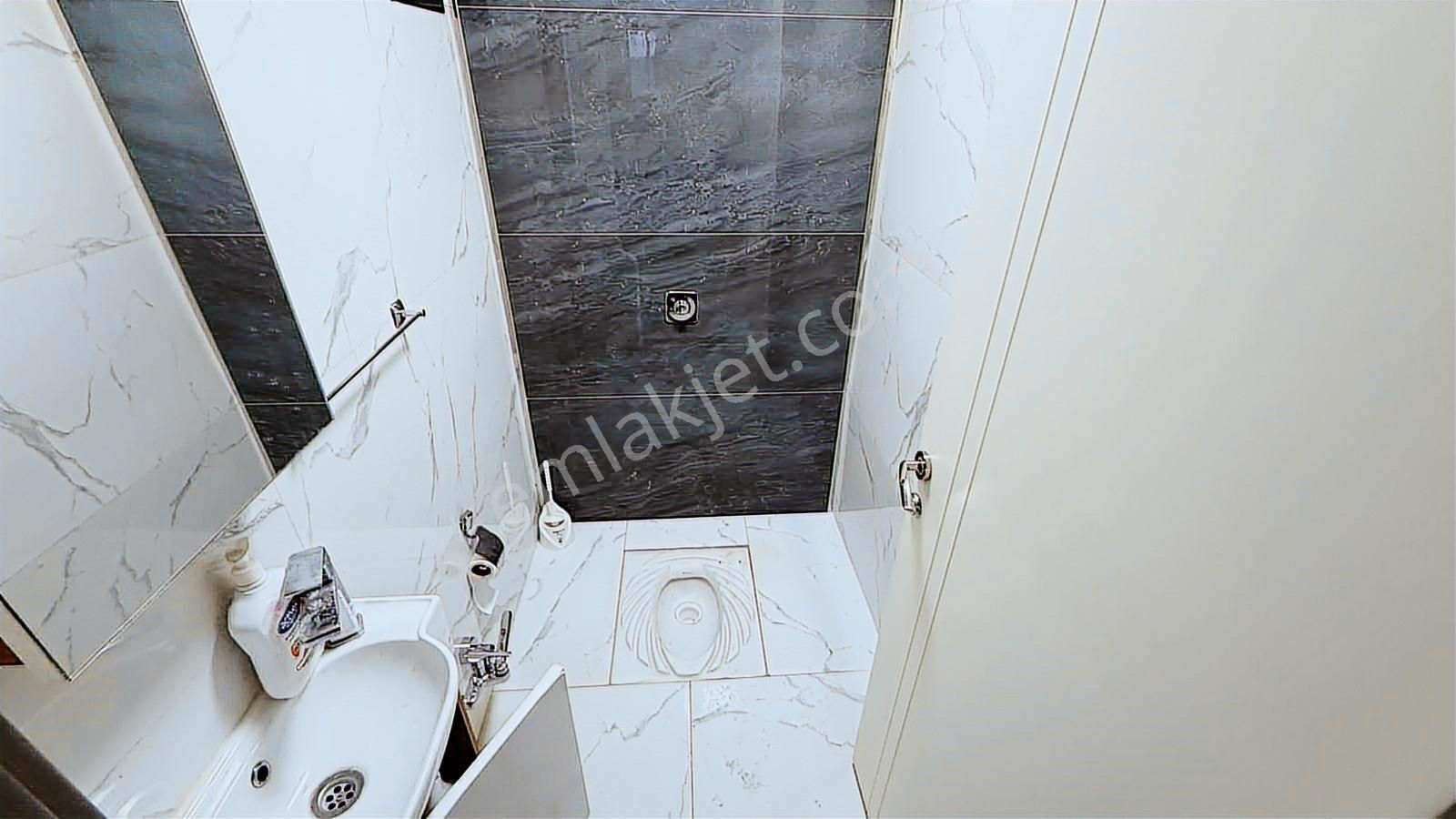 Beyaz'dan Ovacığın En Prestijli Sitesinden 4+1 - Görsel 15
