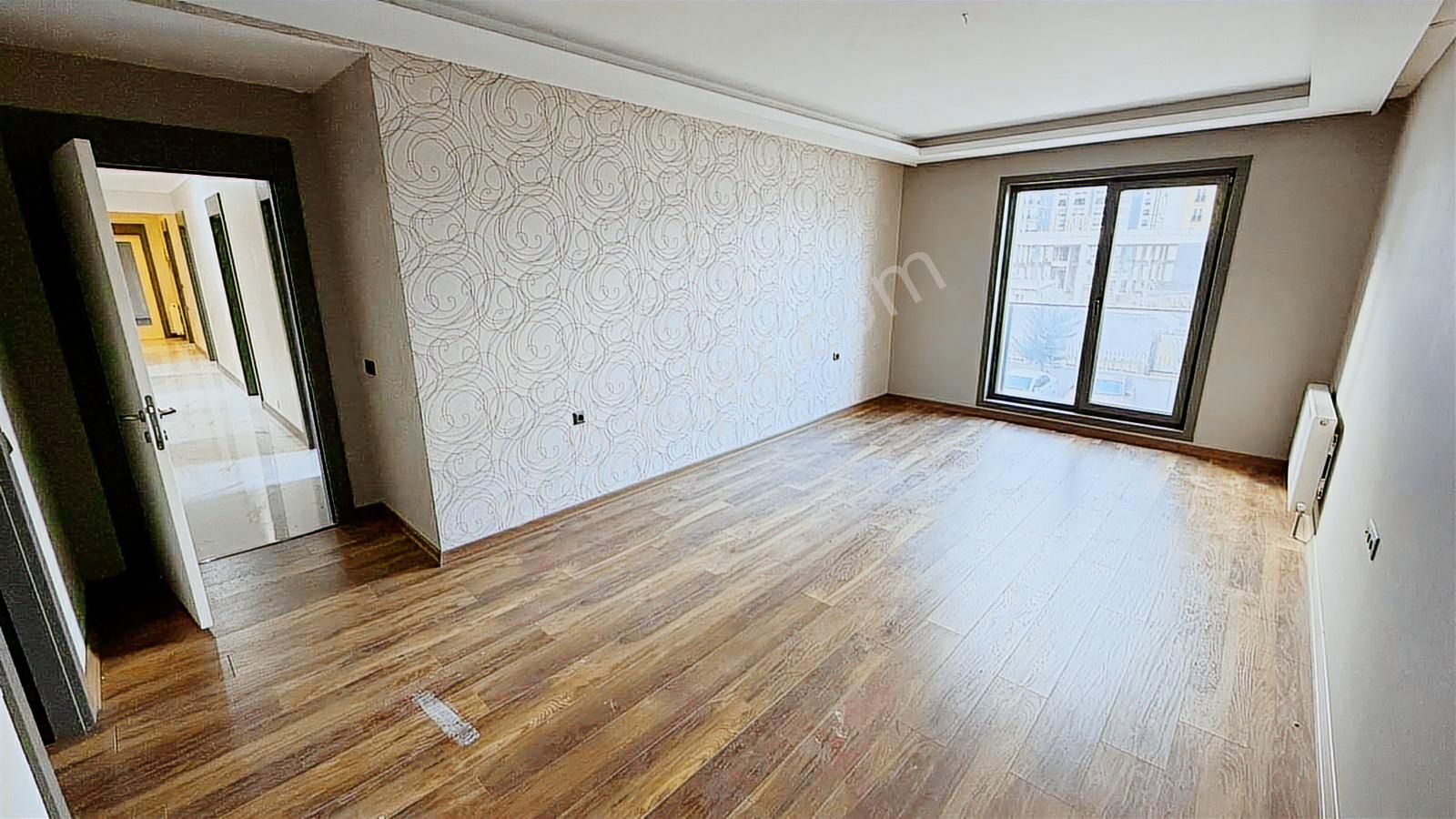 Beyaz'dan Ovacığın En Prestijli Sitesinden 4+1 - Görsel 21