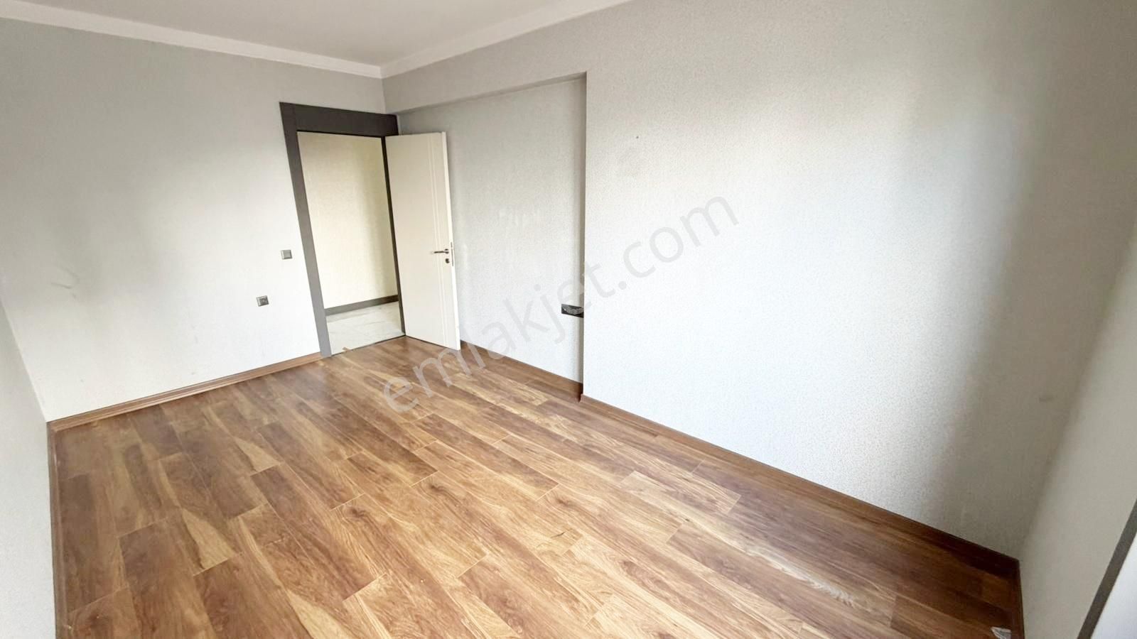 Beyaz'dan Ovacığın En Prestijli Sitesinden 4+1 - Görsel 11