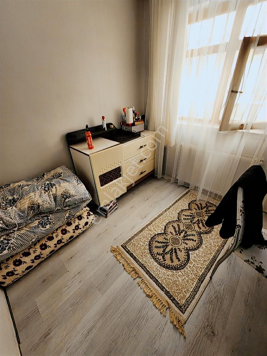 Gül Emlak'tan Eyyüp Cami Yakını 3+1 Giriş Daire - Görsel 22