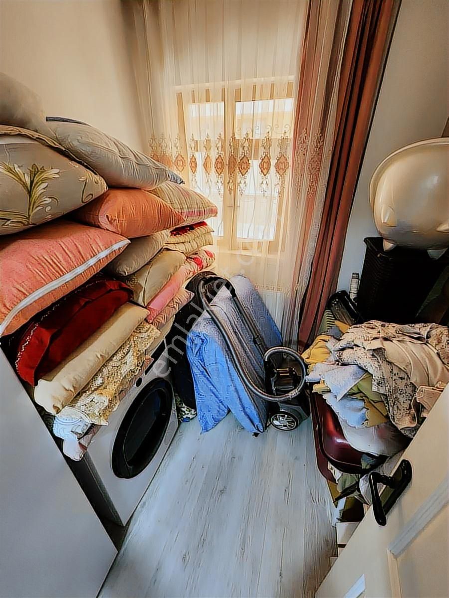 Gül Emlak'tan Eyyüp Cami Yakını 3+1 Giriş Daire - Görsel 13