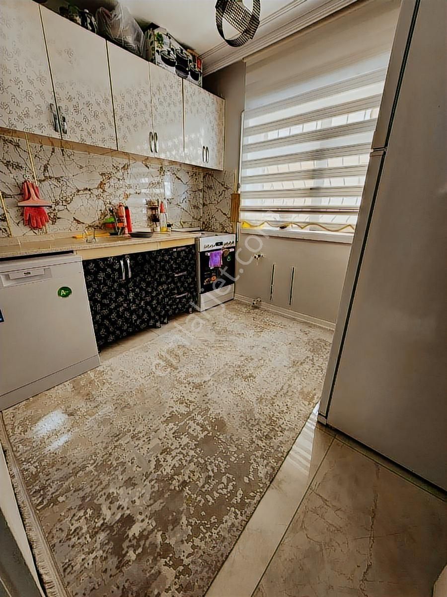 Gül Emlak'tan Eyyüp Cami Yakını 3+1 Giriş Daire - Görsel 12