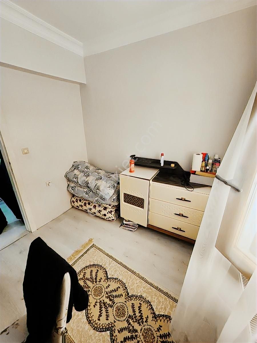 Gül Emlak'tan Eyyüp Cami Yakını 3+1 Giriş Daire - Görsel 10