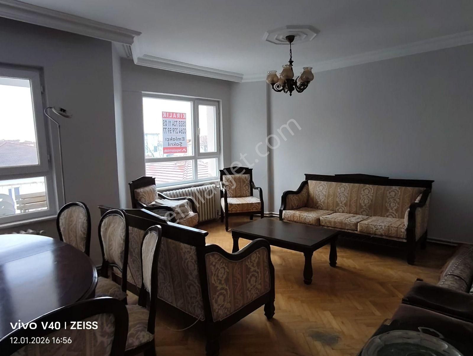 Sakarya Adapazarinda 3+1 Eşyalı Kiralik Daire - Görsel 3