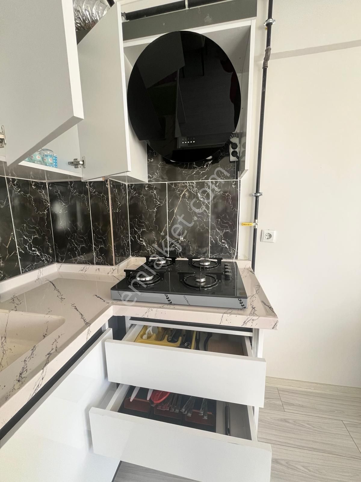 Dumlupınar Mahallesi'nde Üniversiteye Yakın Eşyalı Sıfır Daire - Görsel 24