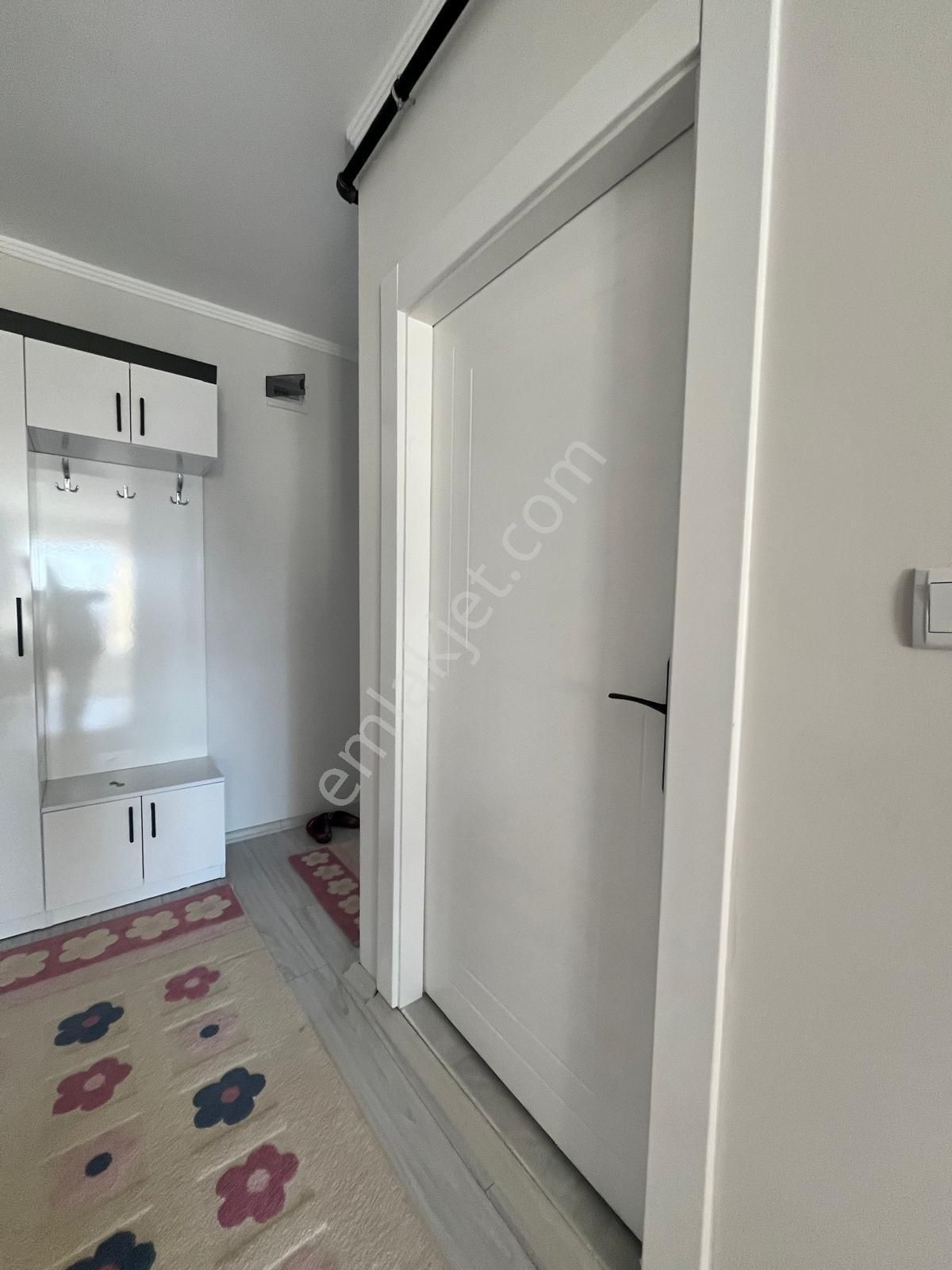 Dumlupınar Mahallesi'nde Üniversiteye Yakın Eşyalı Sıfır Daire - Görsel 31