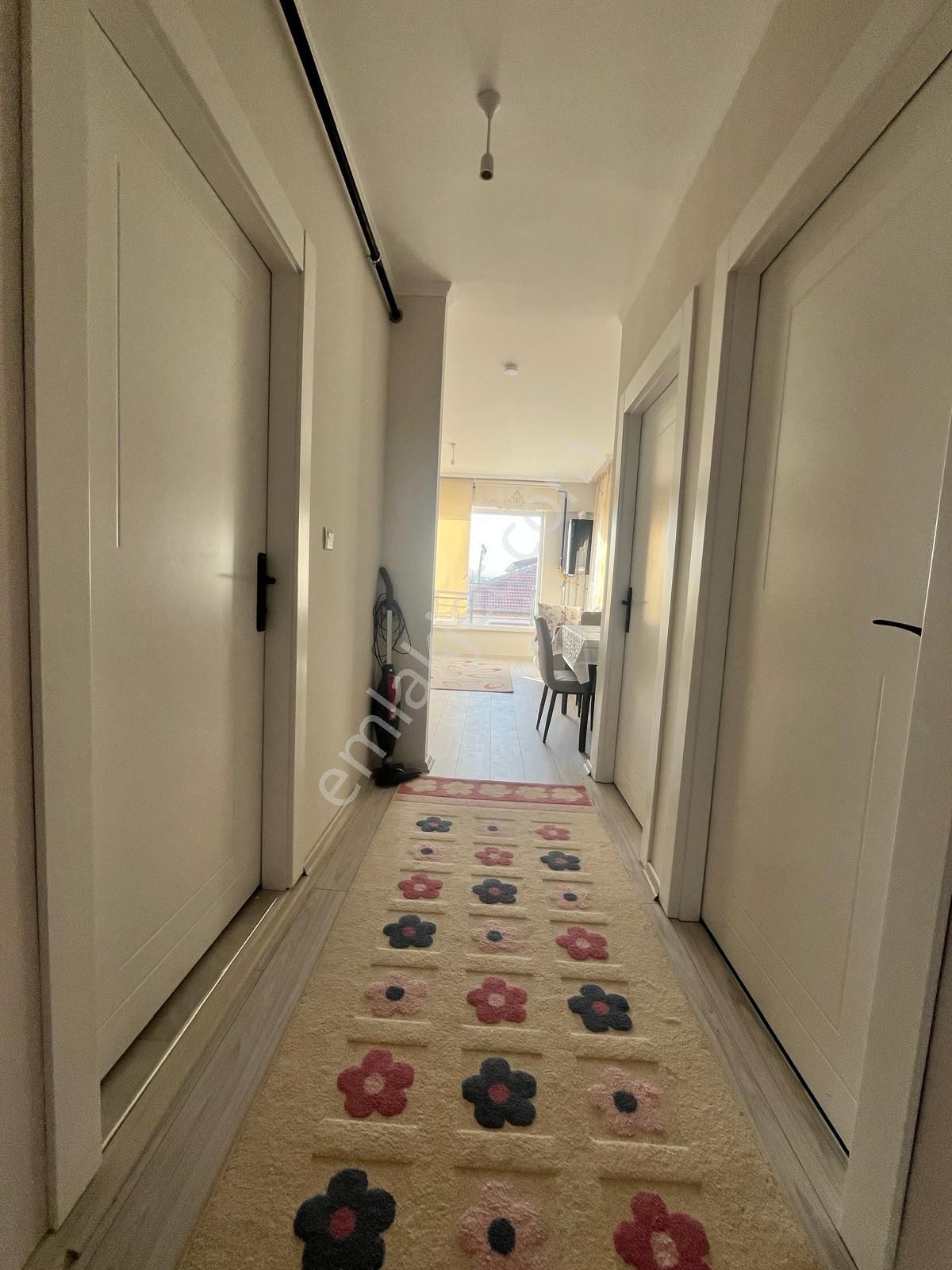 Dumlupınar Mahallesi'nde Üniversiteye Yakın Eşyalı Sıfır Daire - Görsel 16