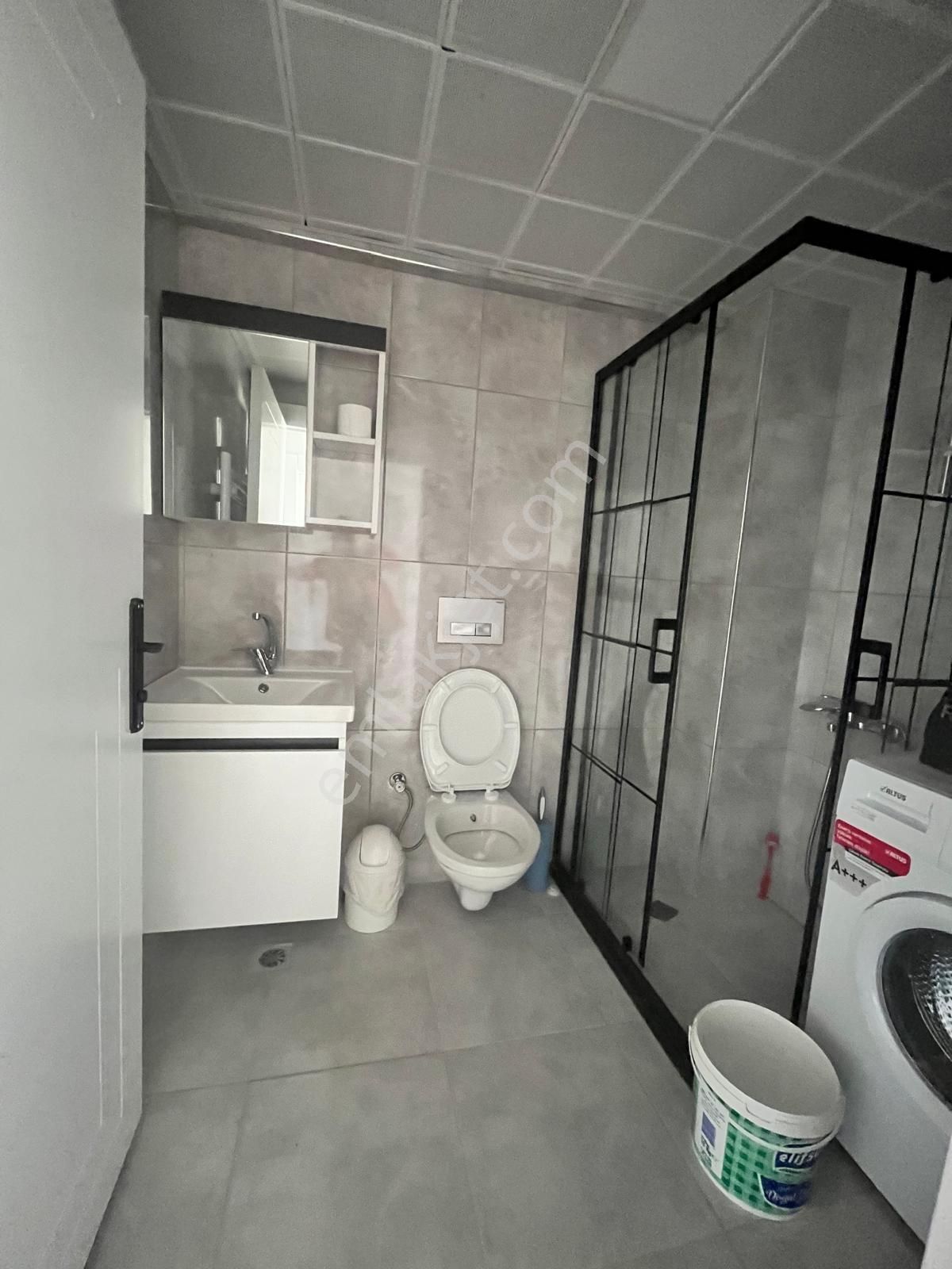 Dumlupınar Mahallesi'nde Üniversiteye Yakın Eşyalı Sıfır Daire - Görsel 33