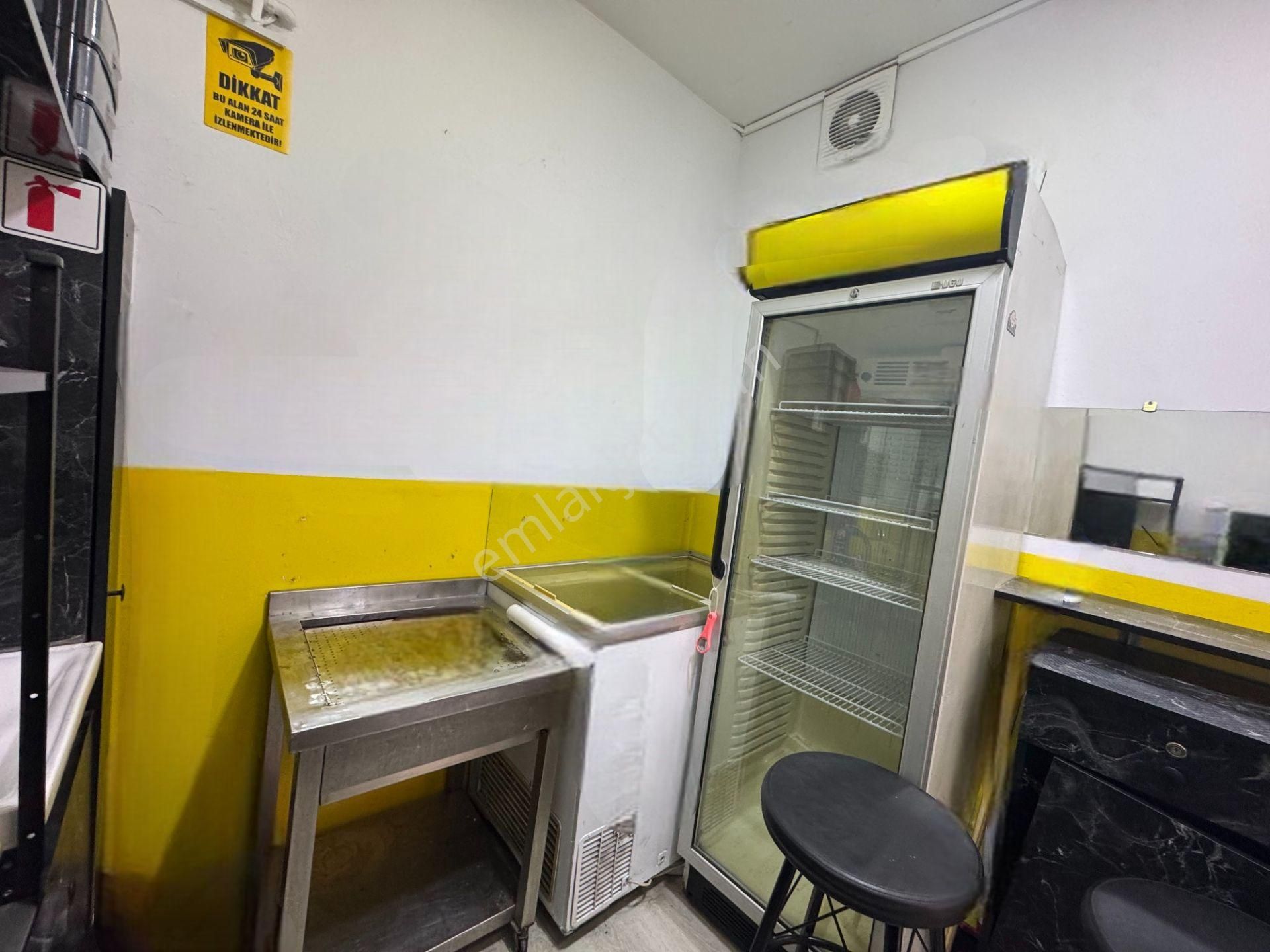 Mecidiyeköy'de İşlek Lokasyonda Devren Kiralık Büfe - Görsel 7