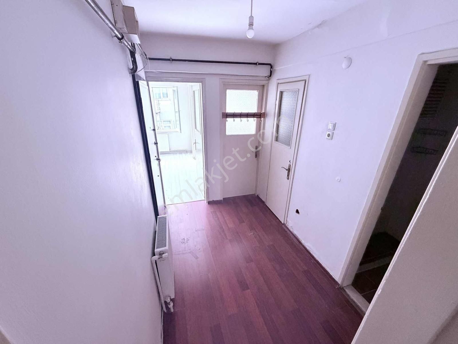 Burcu'dan Çarşı Merkez'de Çift Cephe 2+1 Kiralık Daire - Görsel 8