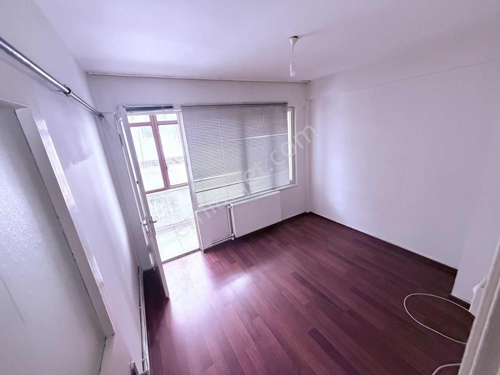 Burcu'dan Çarşı Merkez'de Çift Cephe 2+1 Kiralık Daire - Görsel 11