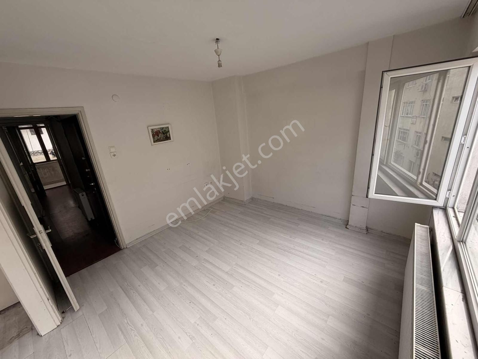 Burcu'dan Çarşı Merkez'de Çift Cephe 2+1 Kiralık Daire - Görsel 21