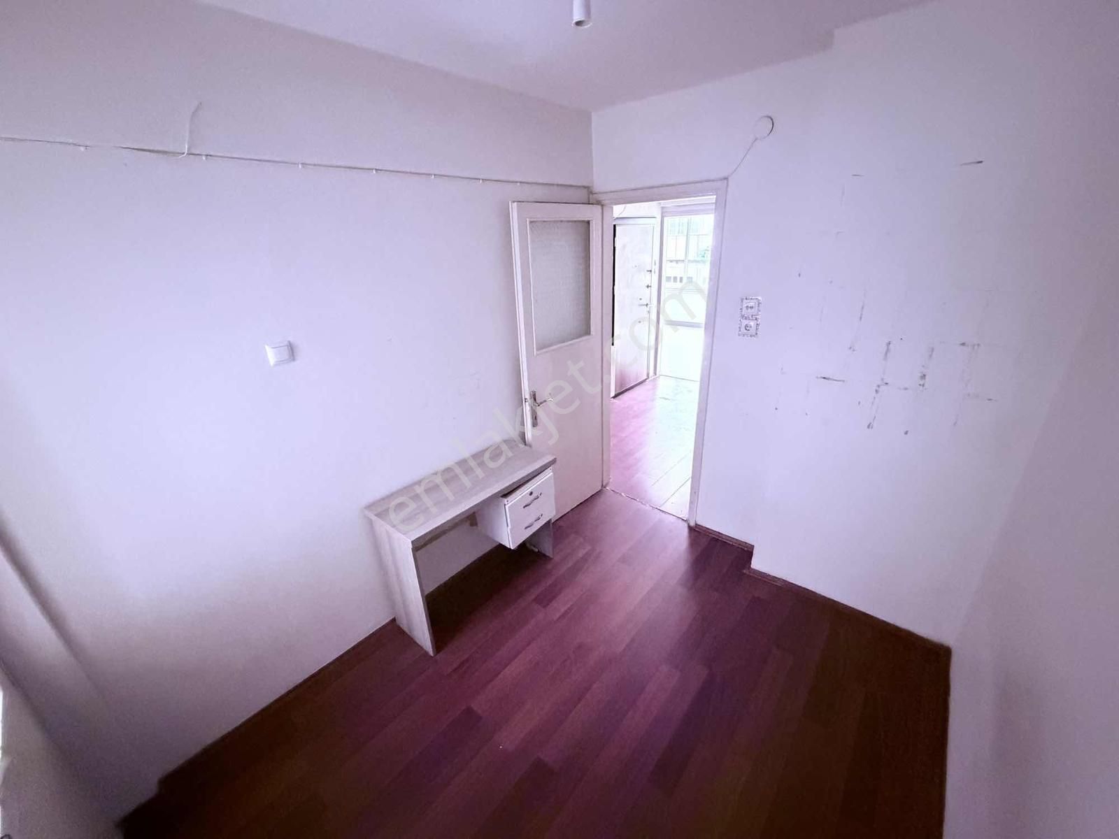 Burcu'dan Çarşı Merkez'de Çift Cephe 2+1 Kiralık Daire - Görsel 2