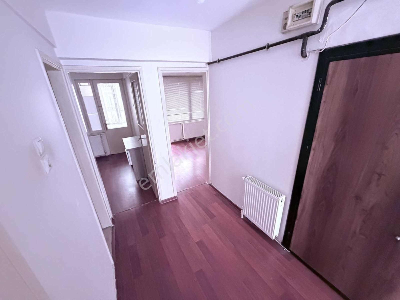 Burcu'dan Çarşı Merkez'de Çift Cephe 2+1 Kiralık Daire - Görsel 24