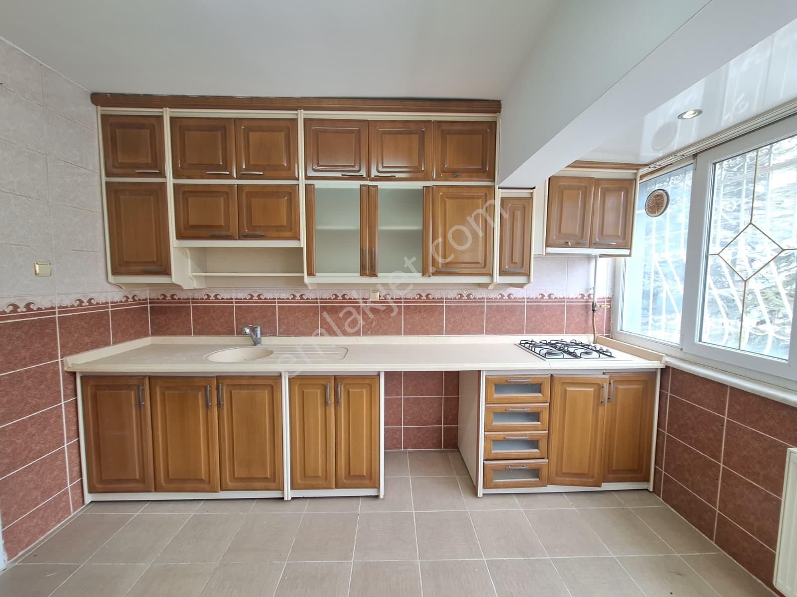 Yaman'dan Bolvadin Aydınlar Mah. Satılık 2 Katlı Müstakil Bina - Görsel 2