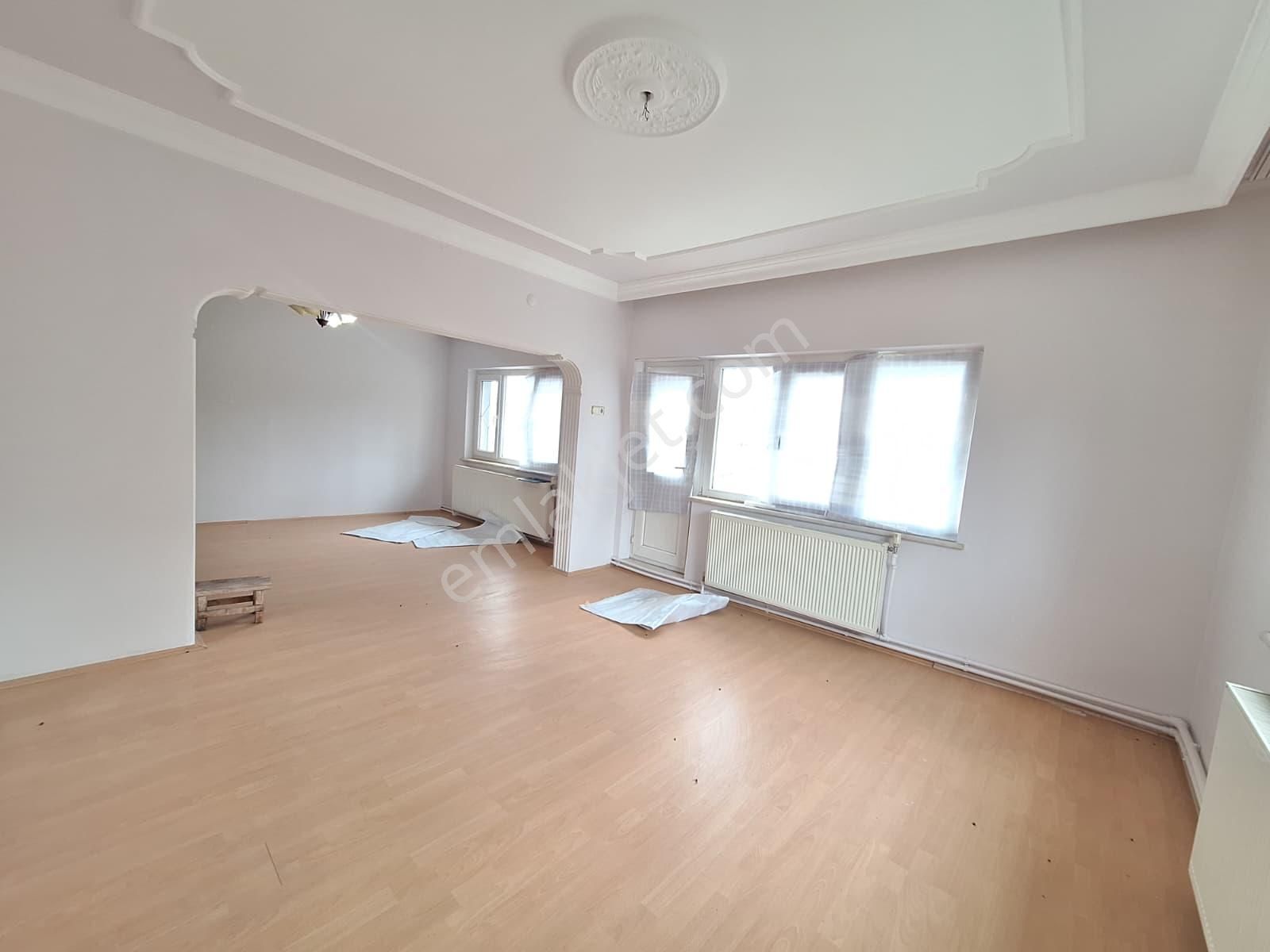 Yaman'dan Bolvadin Aydınlar Mah. Satılık 2 Katlı Müstakil Bina - Görsel 6