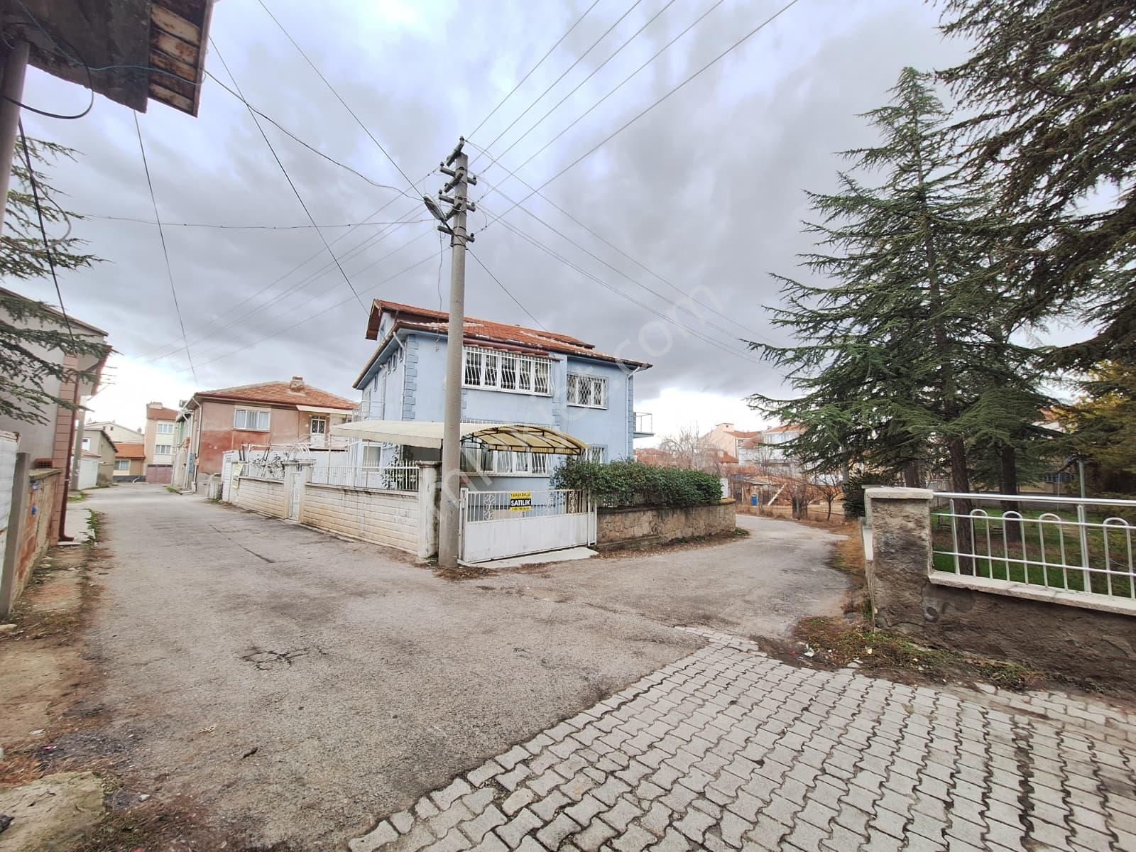 Yaman'dan Bolvadin Aydınlar Mah. Satılık 2 Katlı Müstakil Bina - Görsel 27