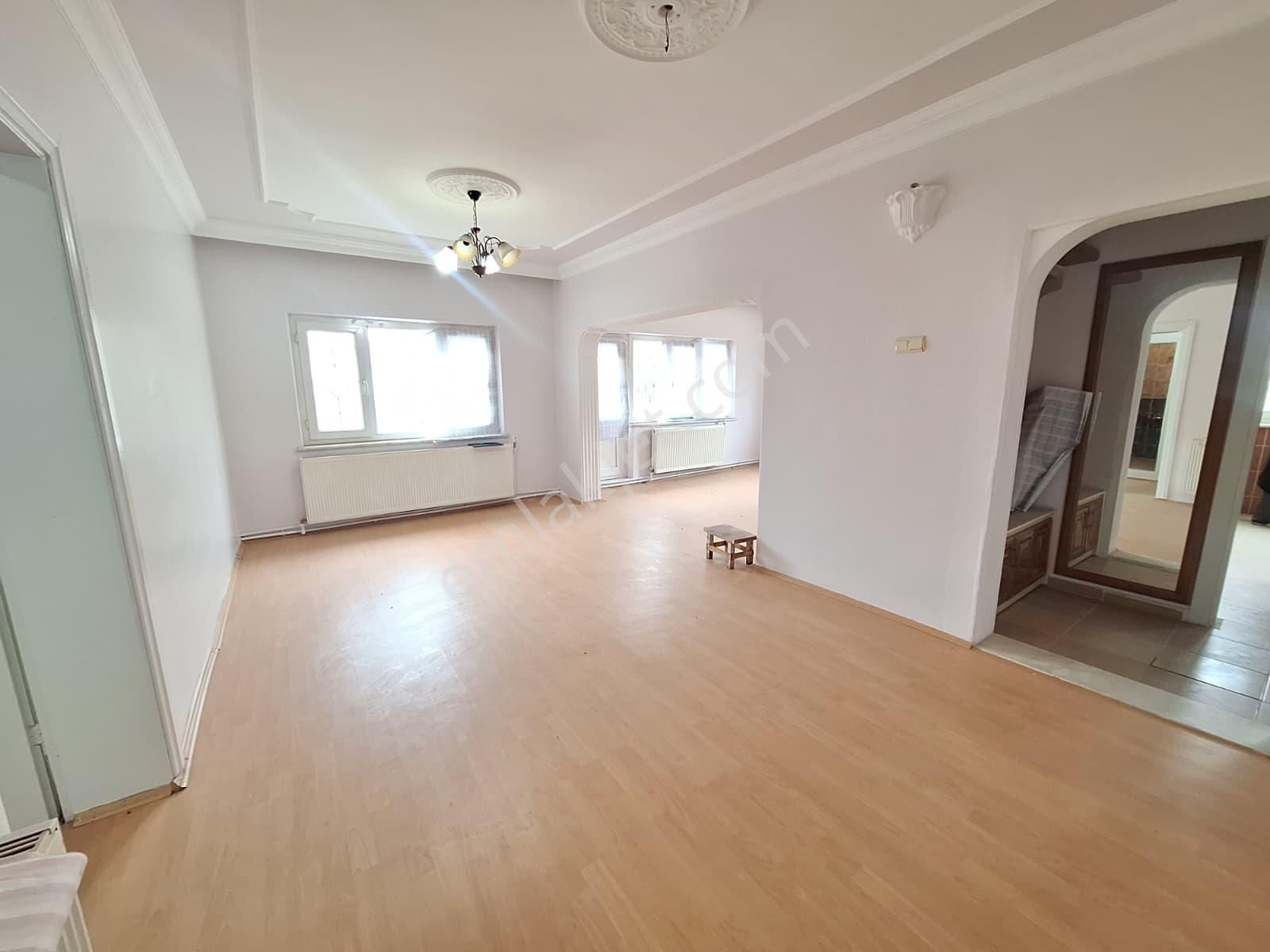 Yaman'dan Bolvadin Aydınlar Mah. Satılık 2 Katlı Müstakil Bina - Görsel 9