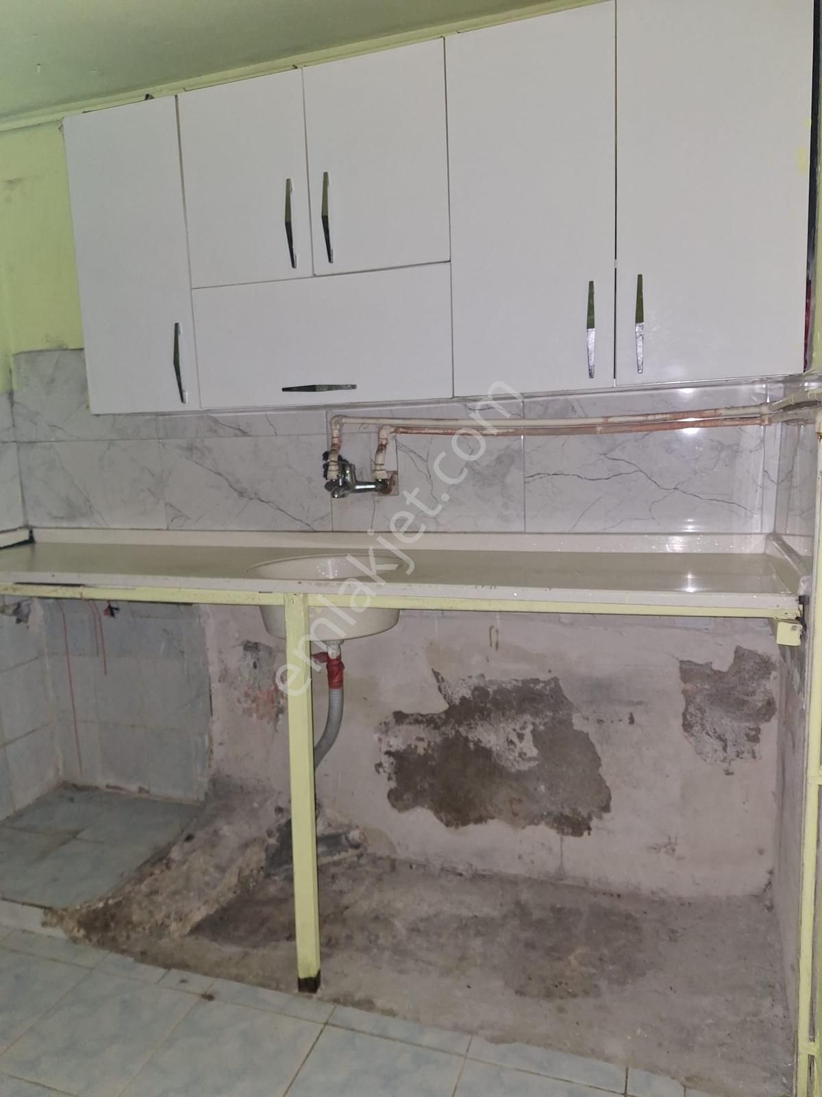 Satılık Daire Emirsultanda Bahçe Katı 2 Oda Bahçeli - Görsel 15