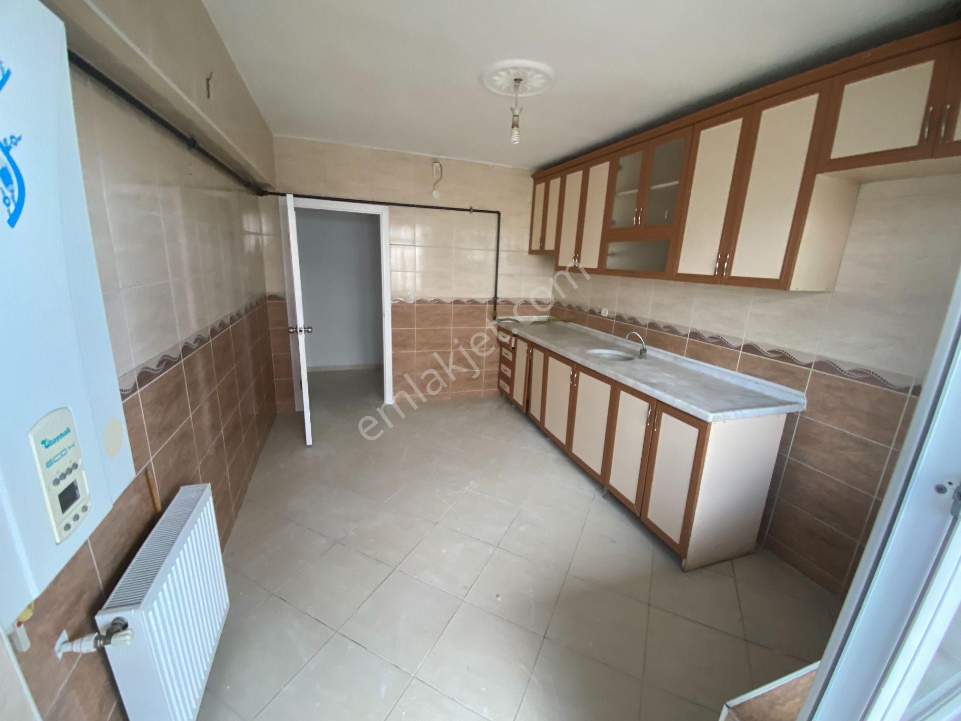 Etimesgut Piyade Mah Gimsa Awm Yanı Kiralık 3+1 Cadde Cepheli 130 M2 Daire - Görsel 4