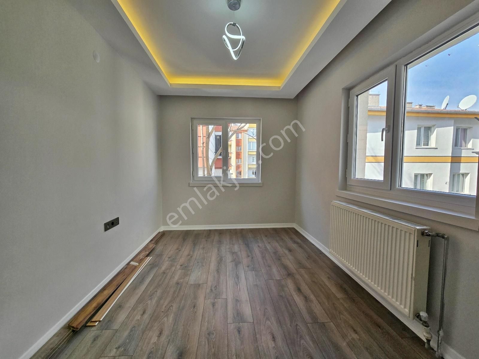 Süvari'de Sevgi Market Yakını 3+1 Ful Yapılı Ara Kat Ön Cephe Ev - Görsel 23