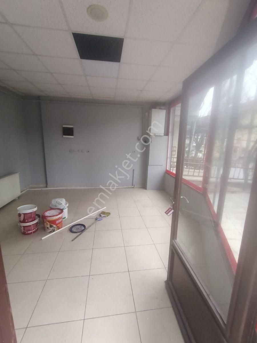 Yetimoğlundan Satılık 90m2 Cadde Üstü Dükkan Takasa Açık - Görsel 4