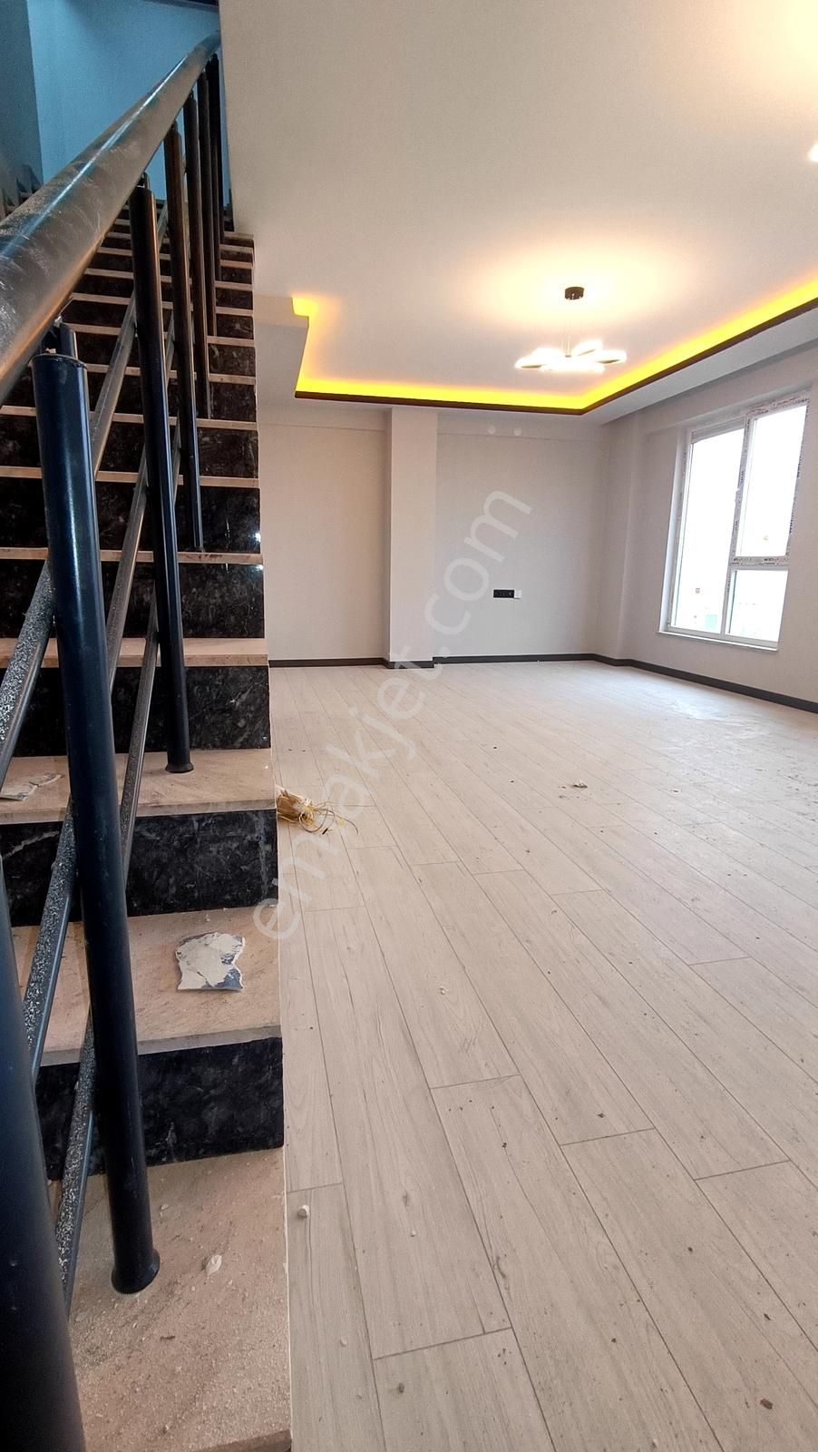 Şirintepede Merkezi Konumda 4+1 Dubleks - Görsel 12