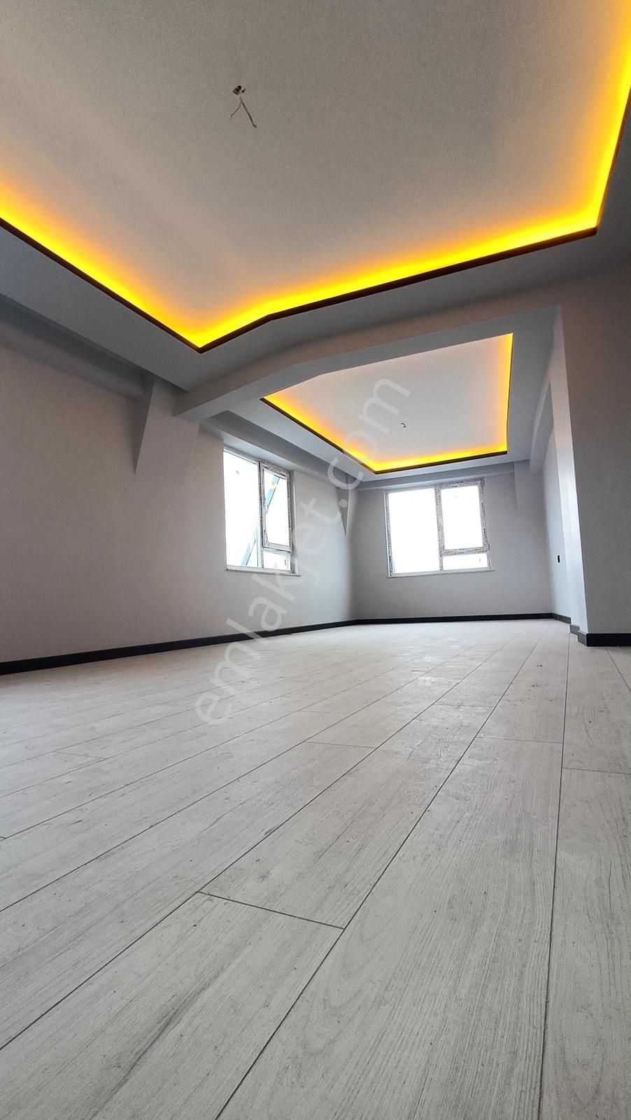 Şirintepede Merkezi Konumda 4+1 Dubleks - Görsel 14