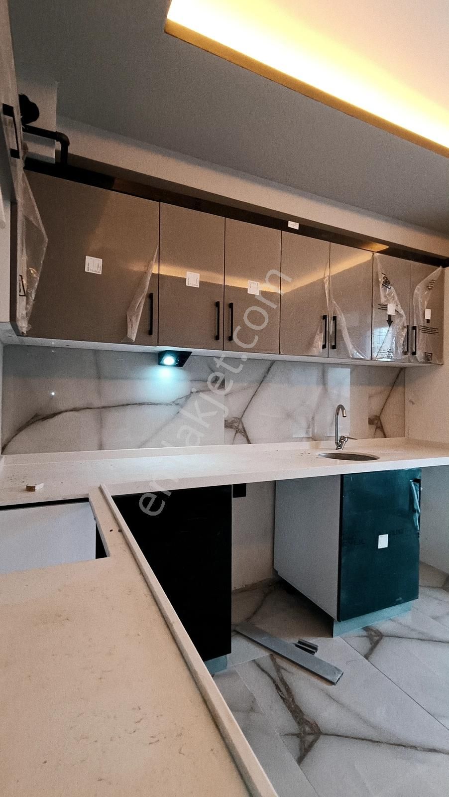 Şirintepede Yüksek Malzeme Kaliteli 3+1 Daire - Görsel 10